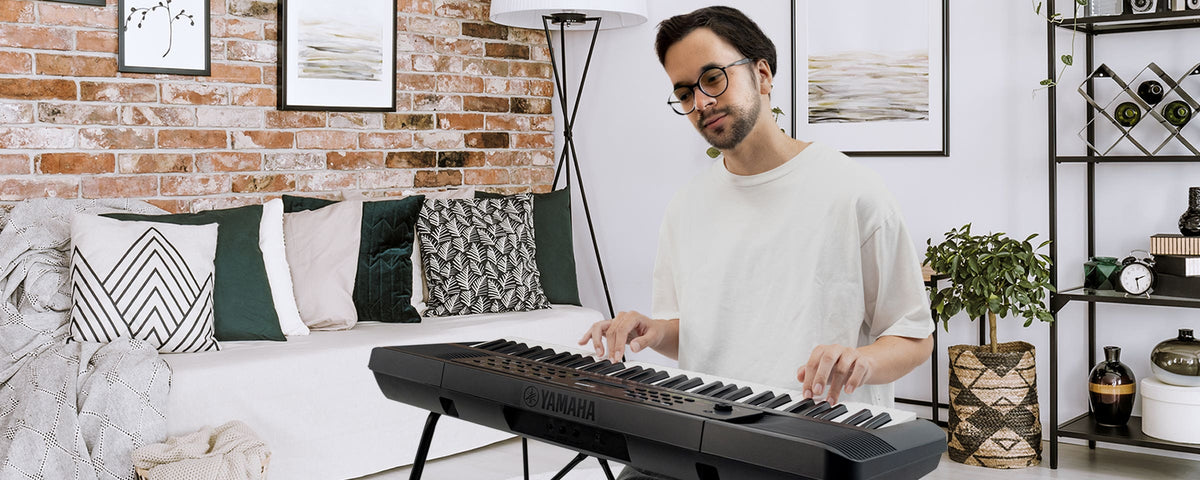 Yamaha PSRE283 61-Note Portable Beginner Keyboard