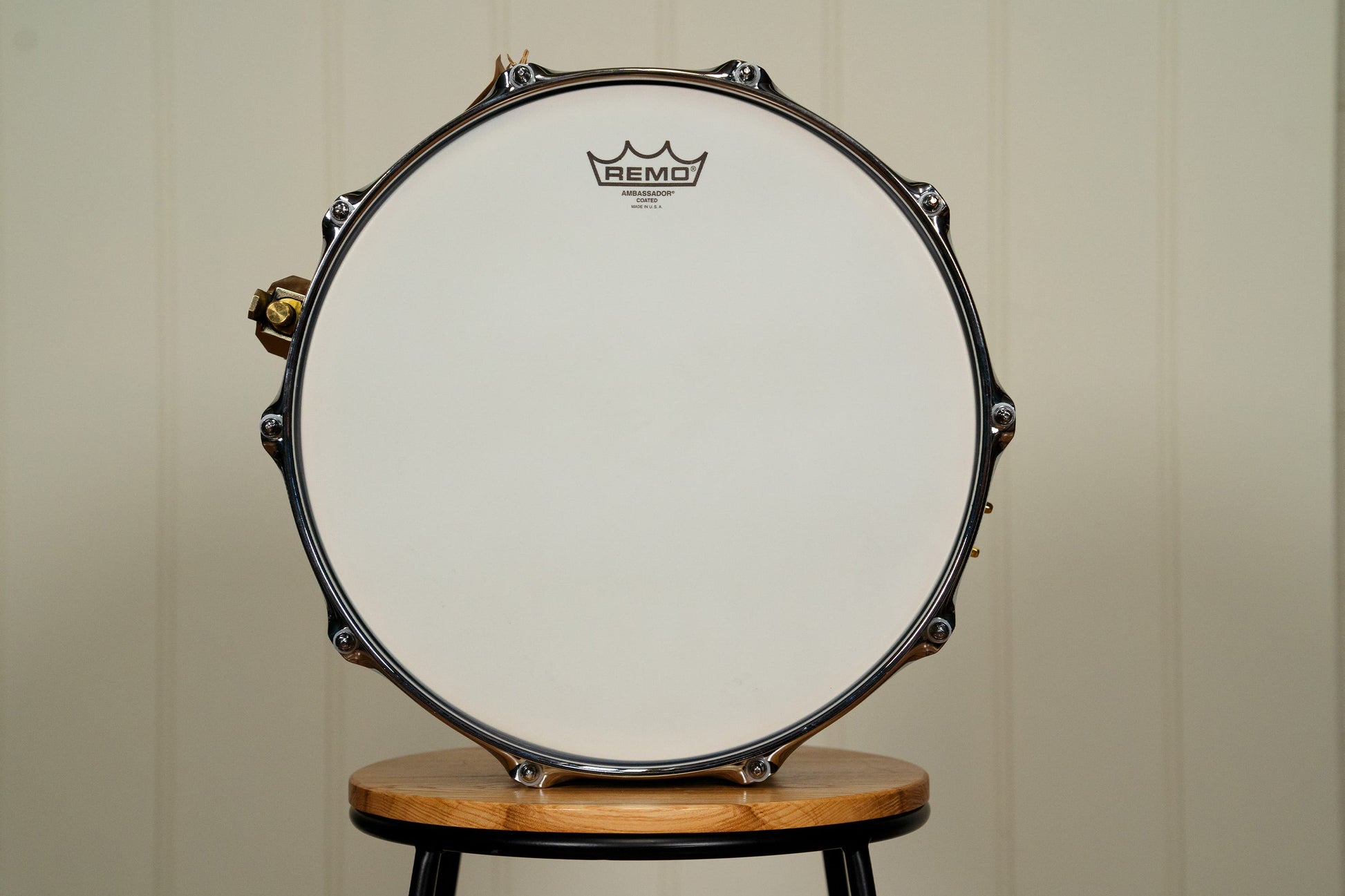 Noble and Cooley 14x5" Classic Maple Snare - Piano Black Gloss - Brass HW / Flanged Chrome Hoops