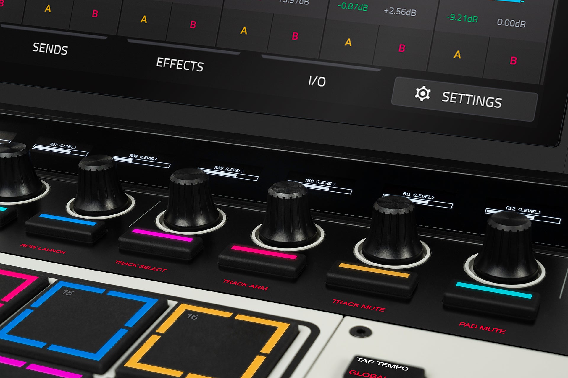 Akai Professional MPC XL Flagship Standalone Sample / Drum Machine