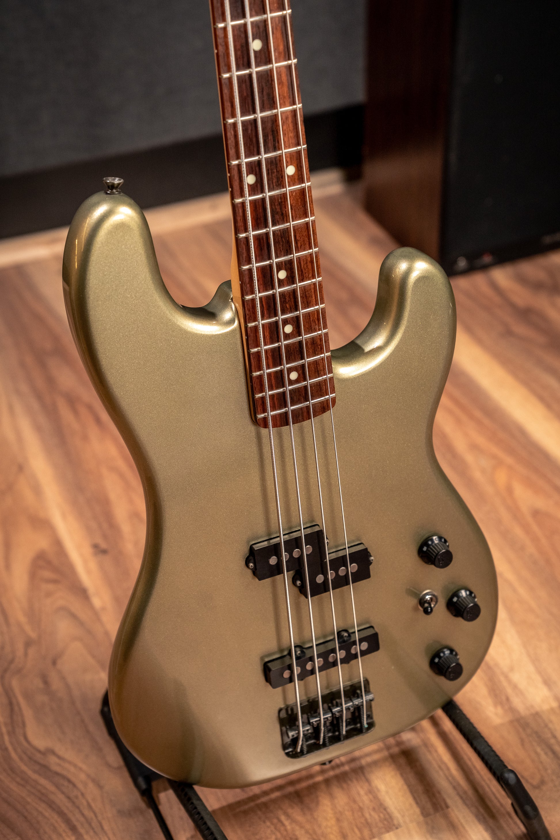 Fender '87 MIJ Jazz Bass Special w/Case - Jade Pearl Metallic - Pre-Owned