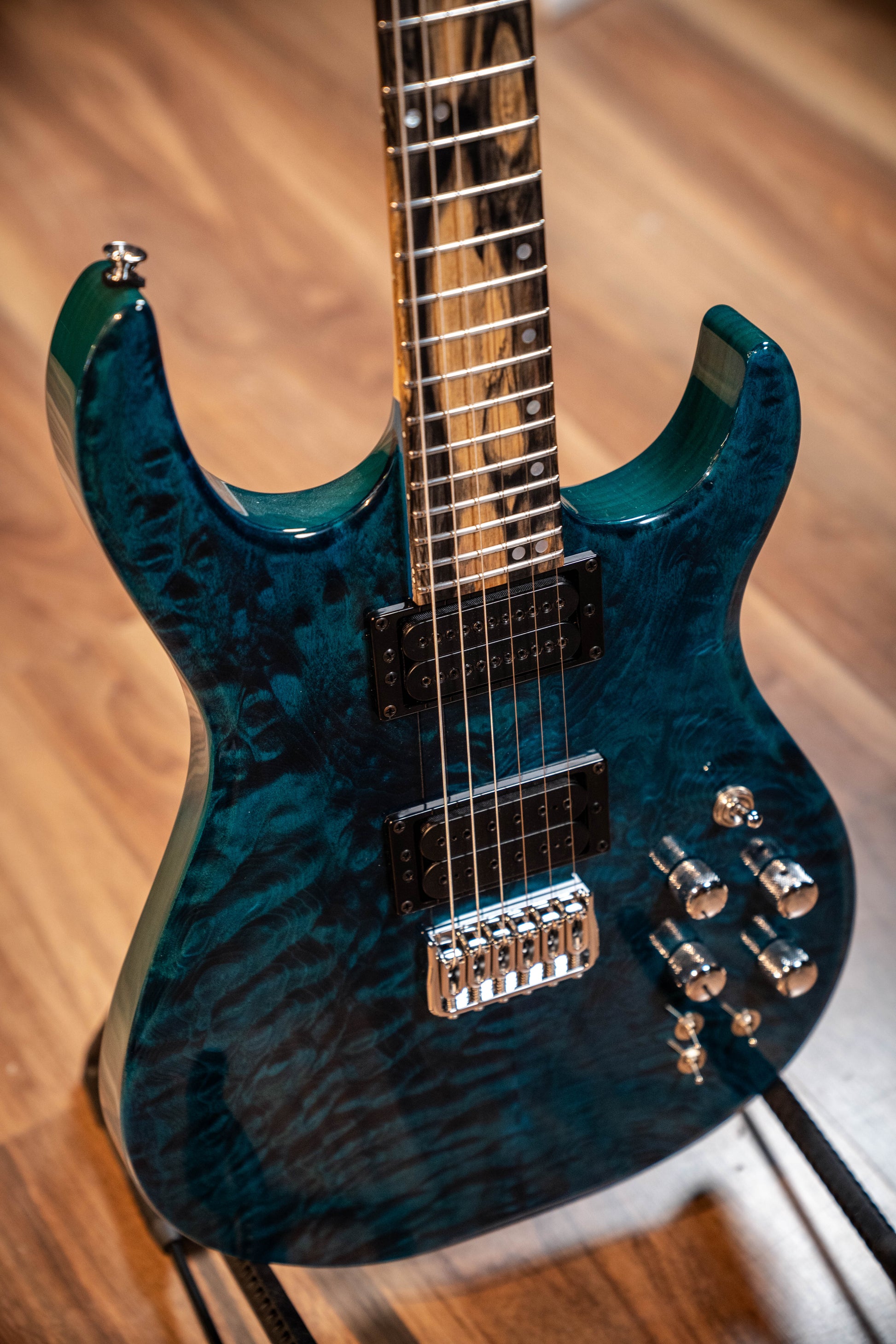 Carvin DC127 Electric Guitar - Quilt Blue - Pre-Owned (Signed by Mark Kiesel)