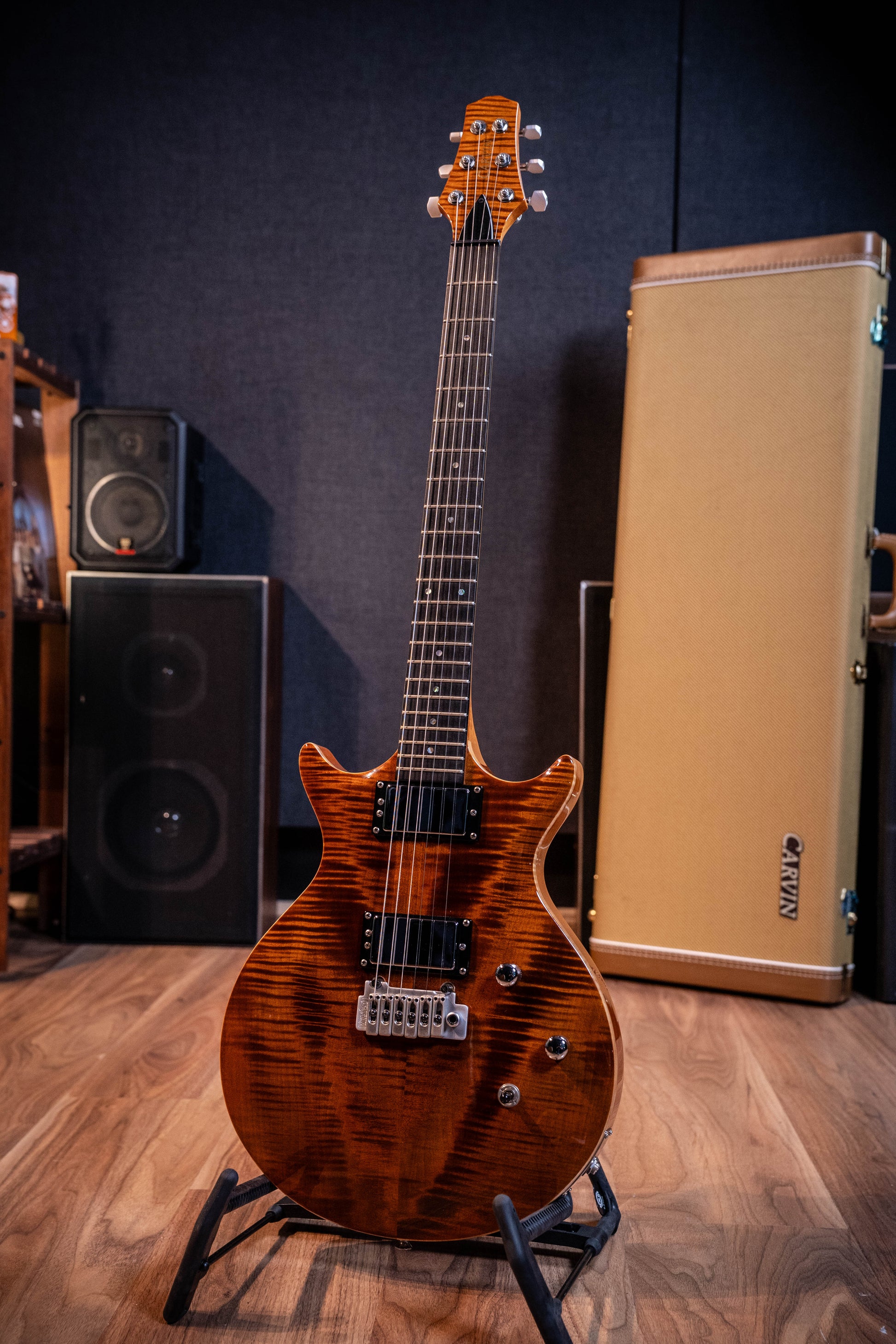 Carvin DC6T Flame Top w/Case - Pre-Owned