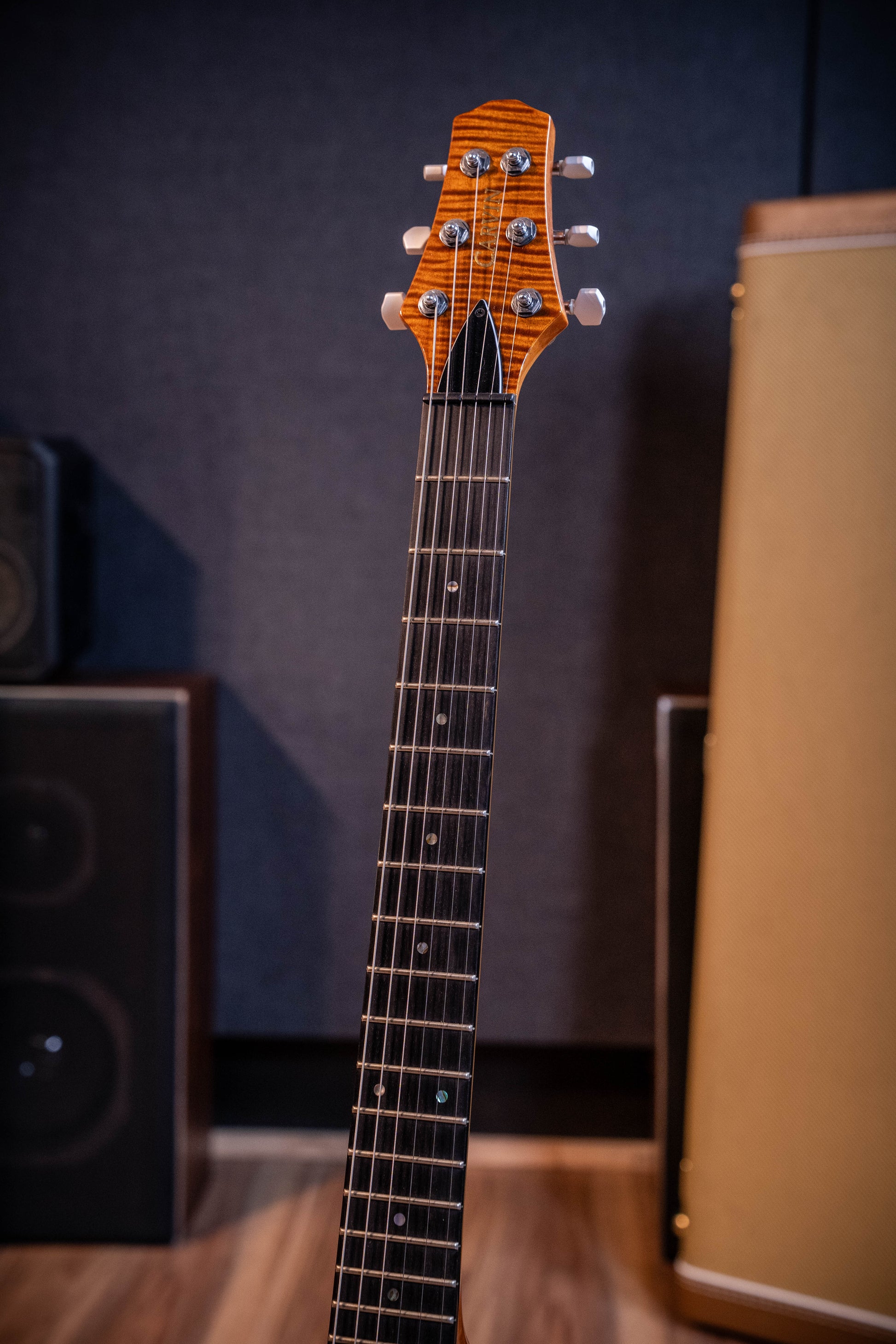 Carvin DC6T Flame Top w/Case - Pre-Owned