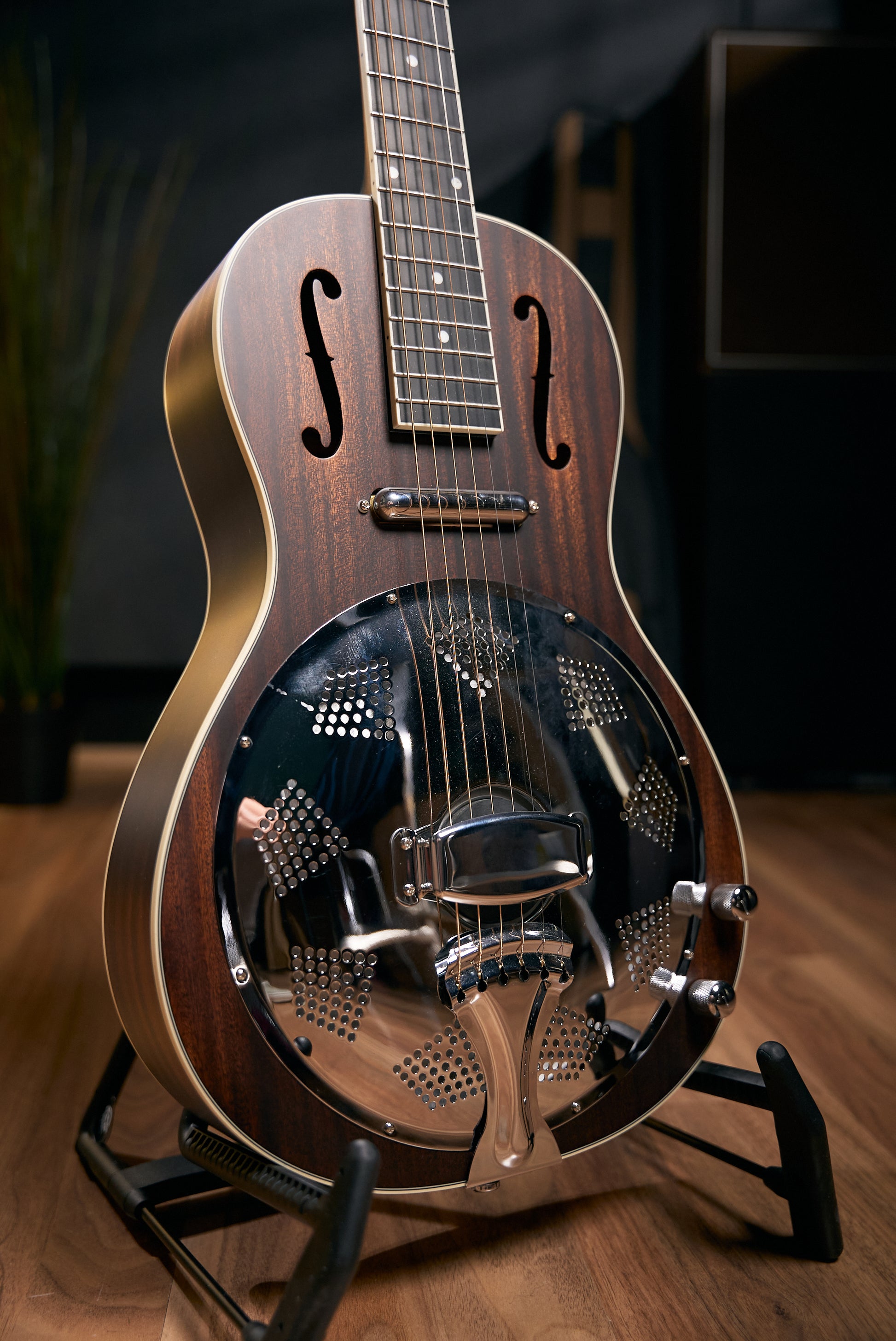 Ortega RRG30E-WB Electric Resonator w/Bag - Walnut - Pre-Owned