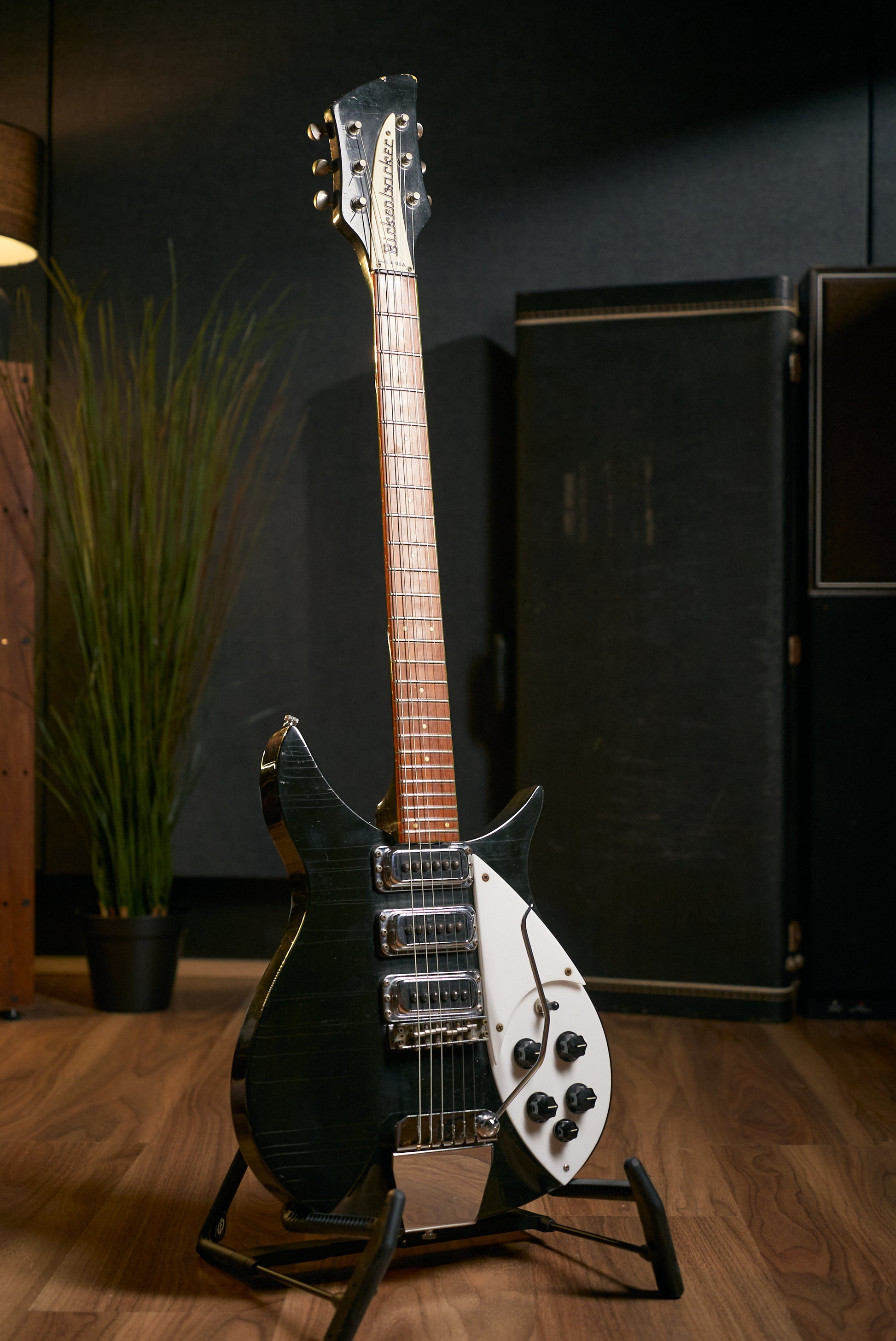 Rickenbacker 1988 350 Liverpool w/Case - JetGlo - Pre-Owned