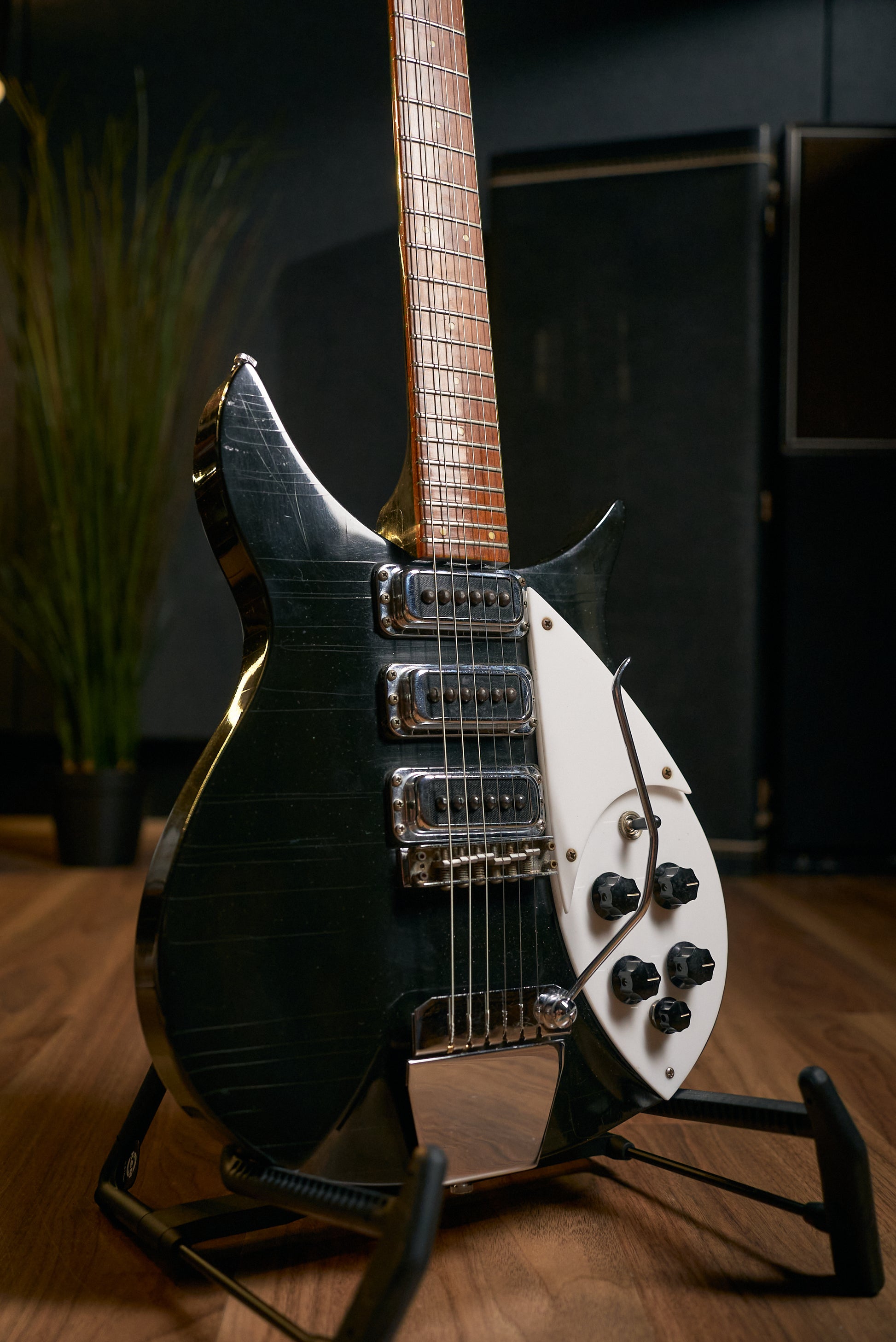 Rickenbacker 1988 350 Liverpool w/Case - JetGlo - Pre-Owned