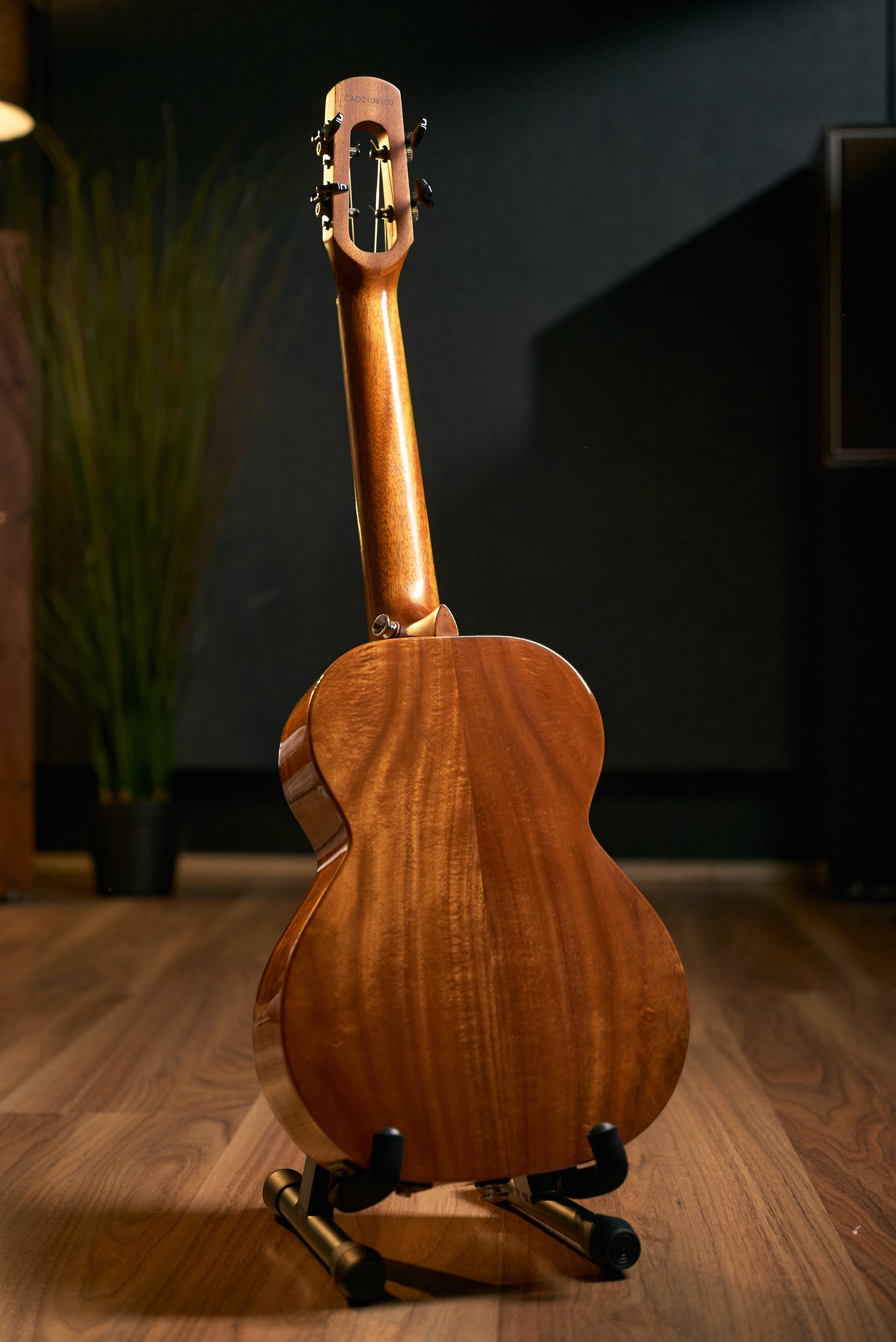 Flight Voyager Tenor Ukulele w/Pickup - Pre-Owned