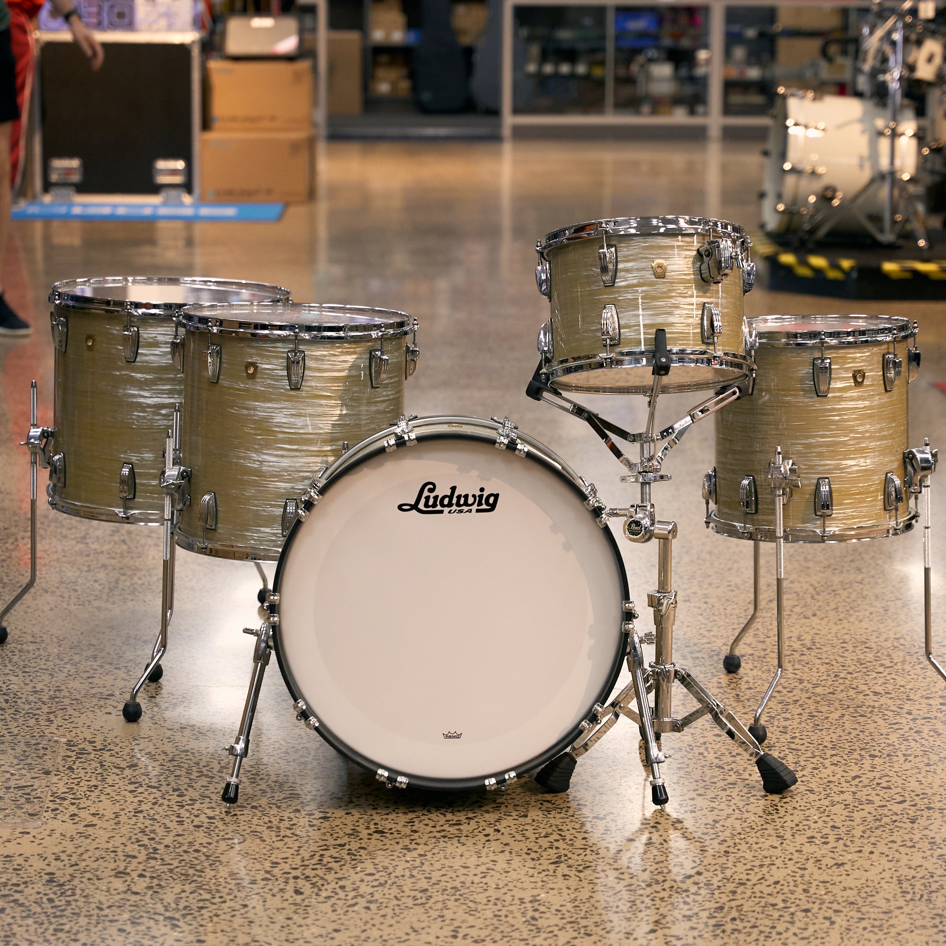 Ludwig Classic Maple 5pc Drum Kit w/Bags - Olive Oyster - Pre-Owned