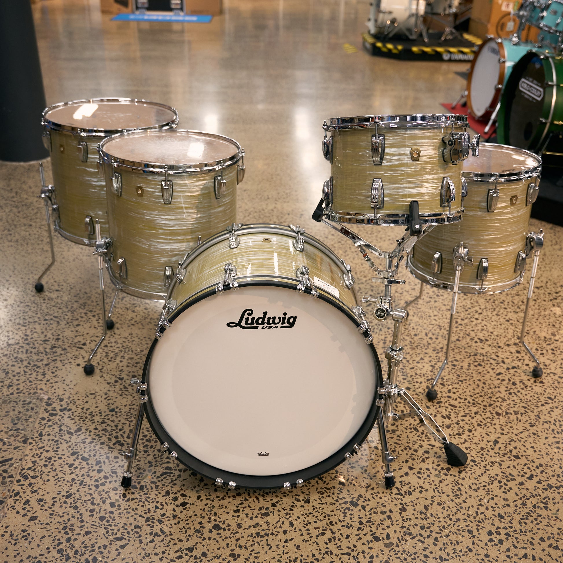 Ludwig Classic Maple 5pc Drum Kit w/Bags - Olive Oyster - Pre-Owned