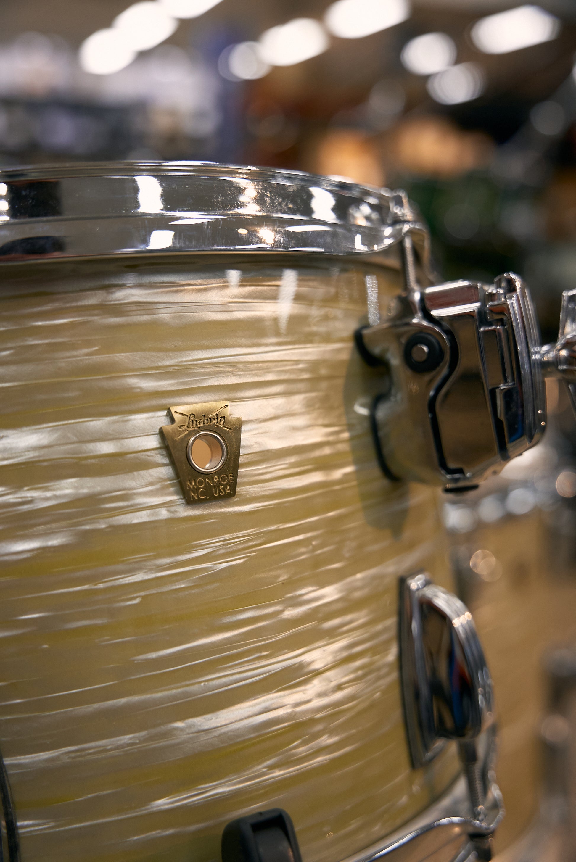 Ludwig Classic Maple 5pc Drum Kit w/Bags - Olive Oyster - Pre-Owned