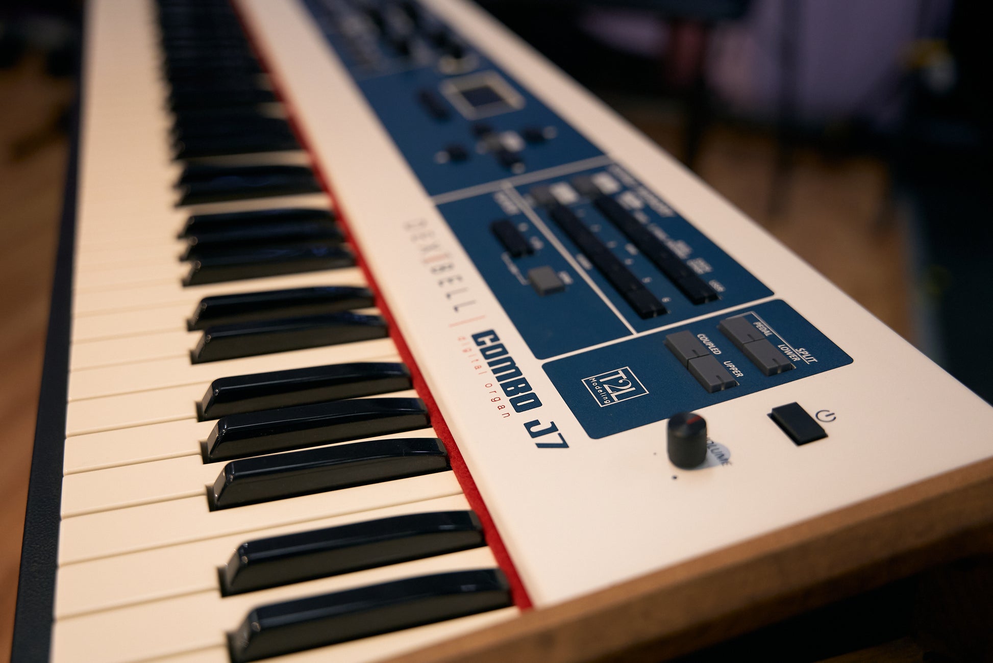 Dexibell J7 Combo Organ w/Power Supply - Pre-Owned