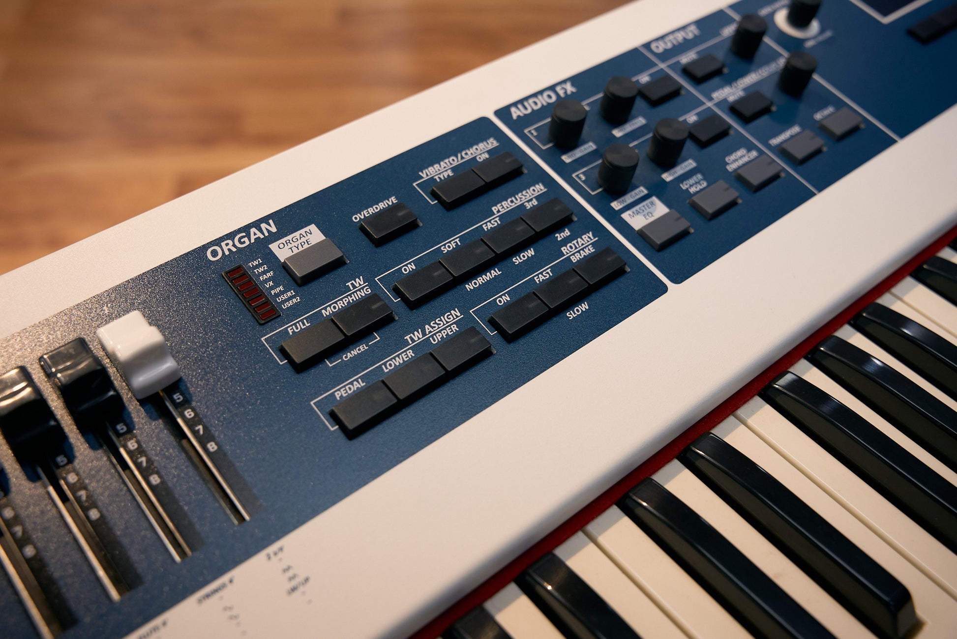 Dexibell J7 Combo Organ w/Power Supply - Pre-Owned