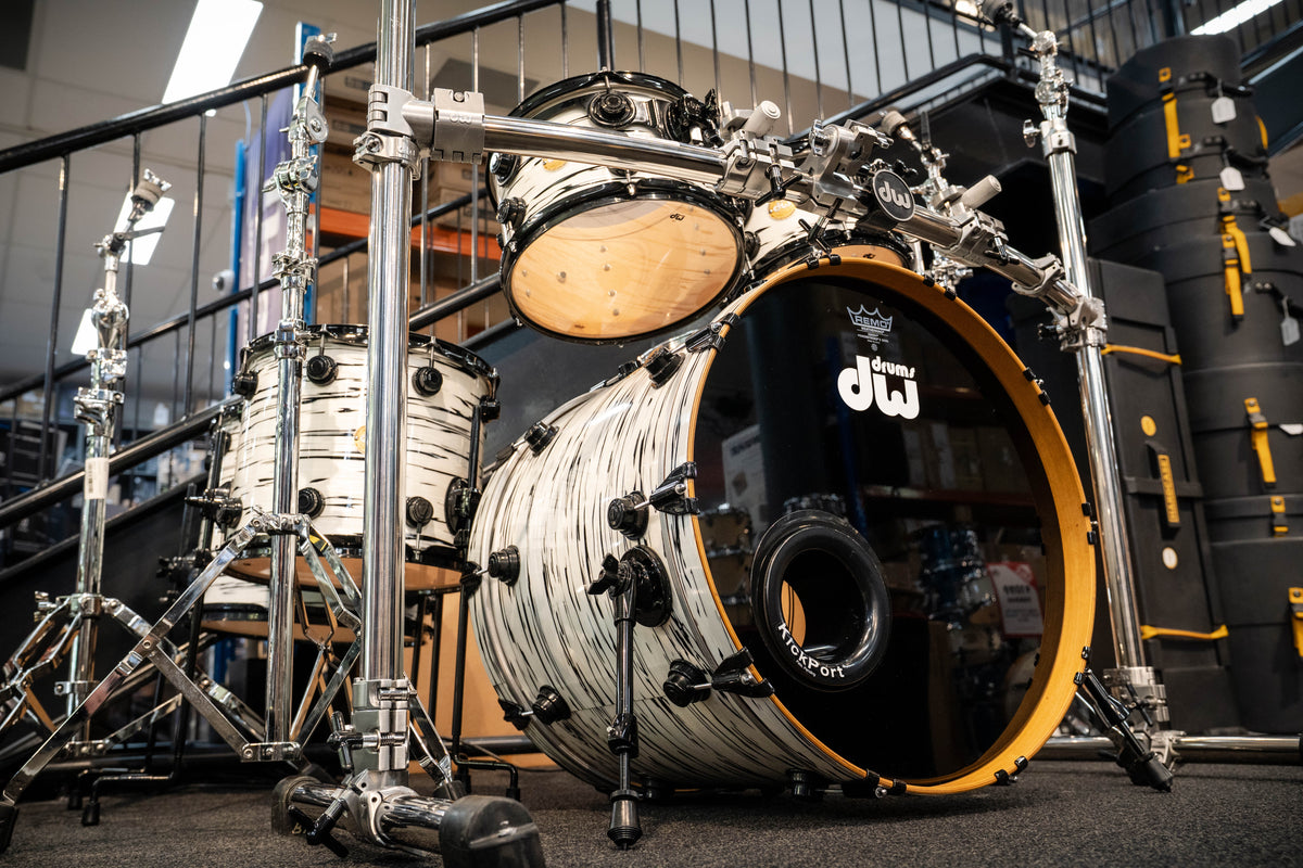 DW Collector's Series 5pc Maple Shell Pack - White Oyster Finish (10/12/14/16/22) - Pre-Owned