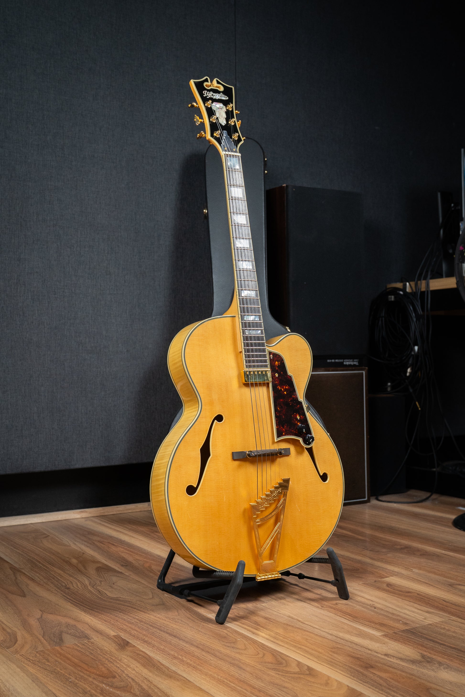 D'Angelico EXL-1 Jazz Guitar w/Case - Natural - Pre-Owned