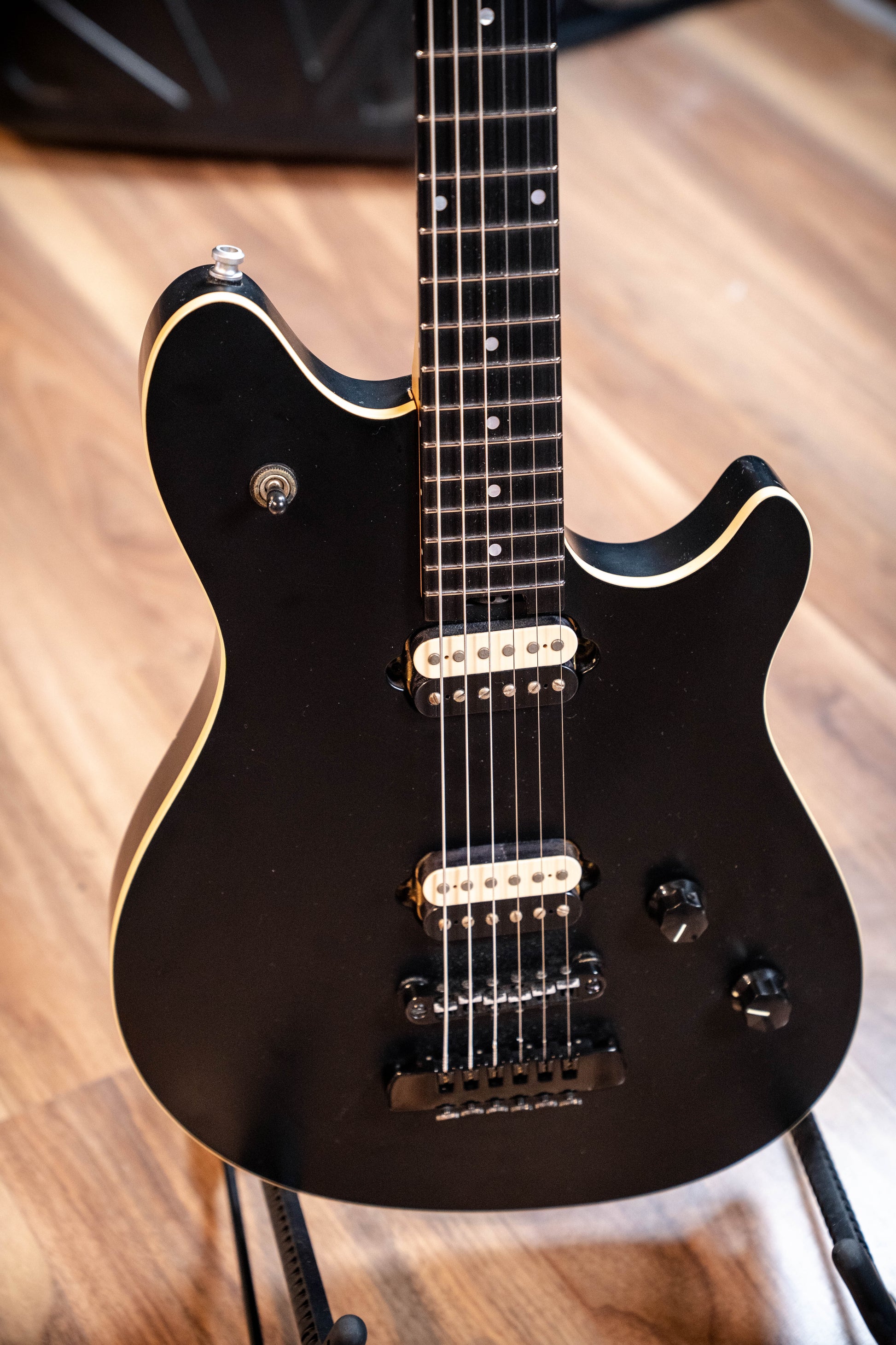 EVH Wolfgang Special Hardtail w/Case - Matte Black - Pre-Owned