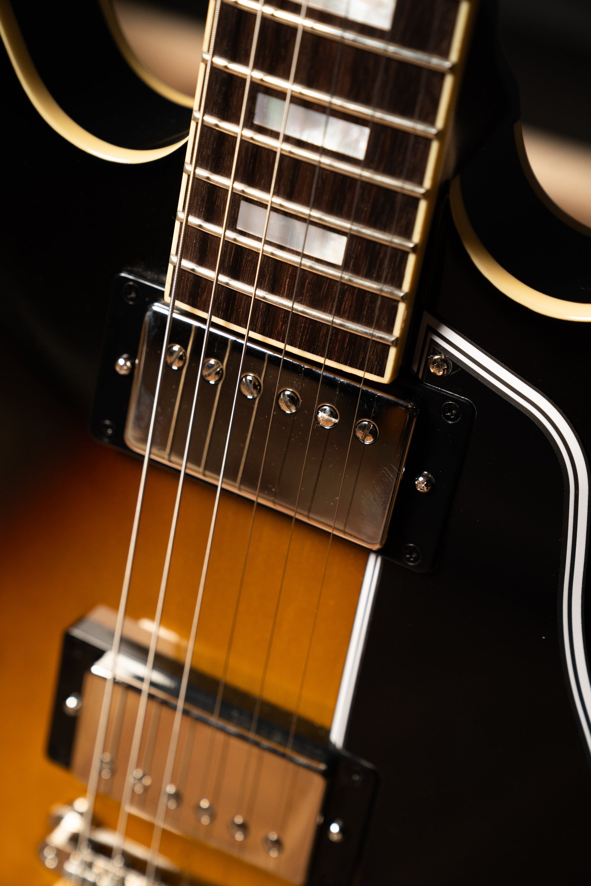 Epiphone 1962 ES-335 Re-issue w/Case - Vintage Burst - Pre-Owned (Mint)