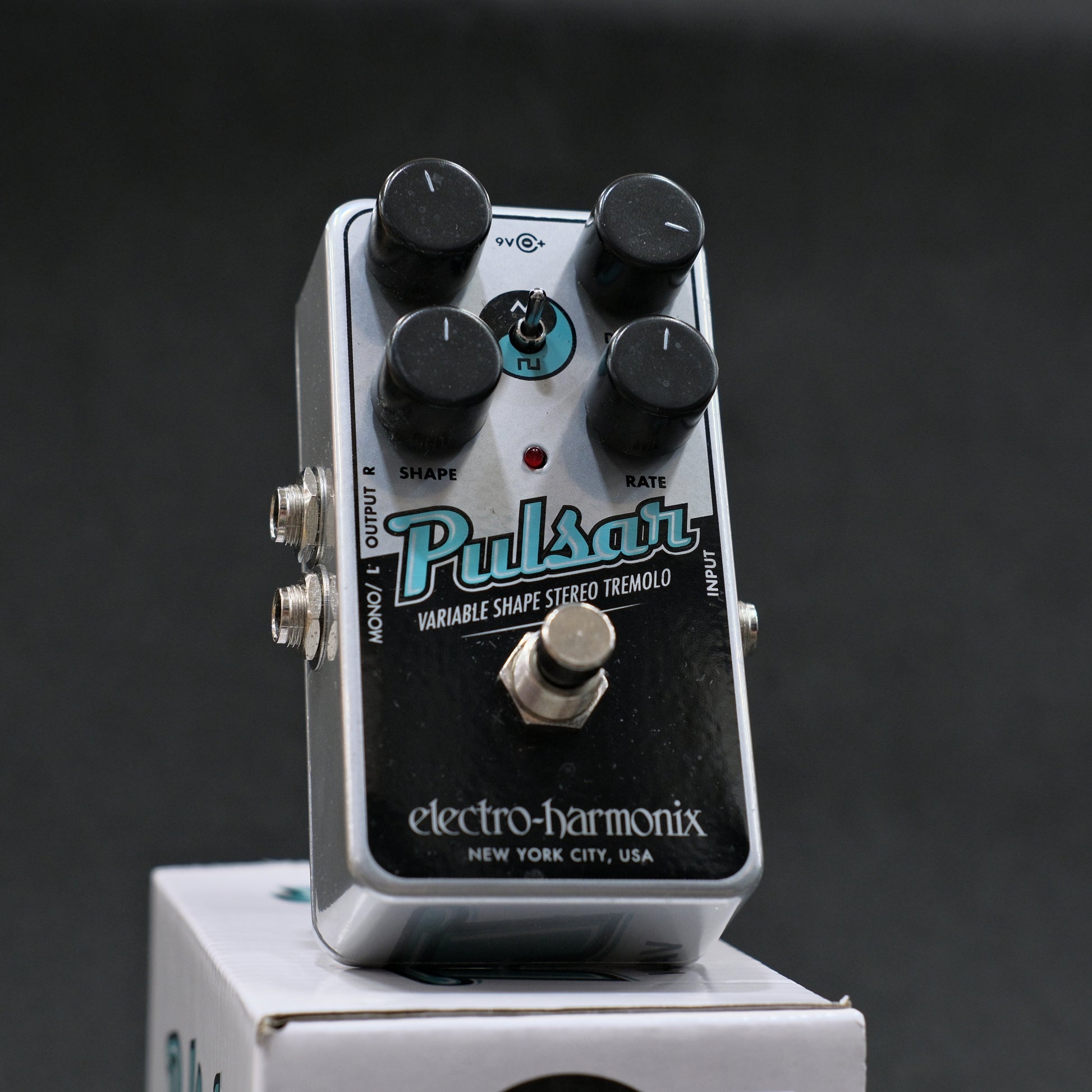 Electro Harmonix Nano Pulsar Tremolo - Pre-Owned