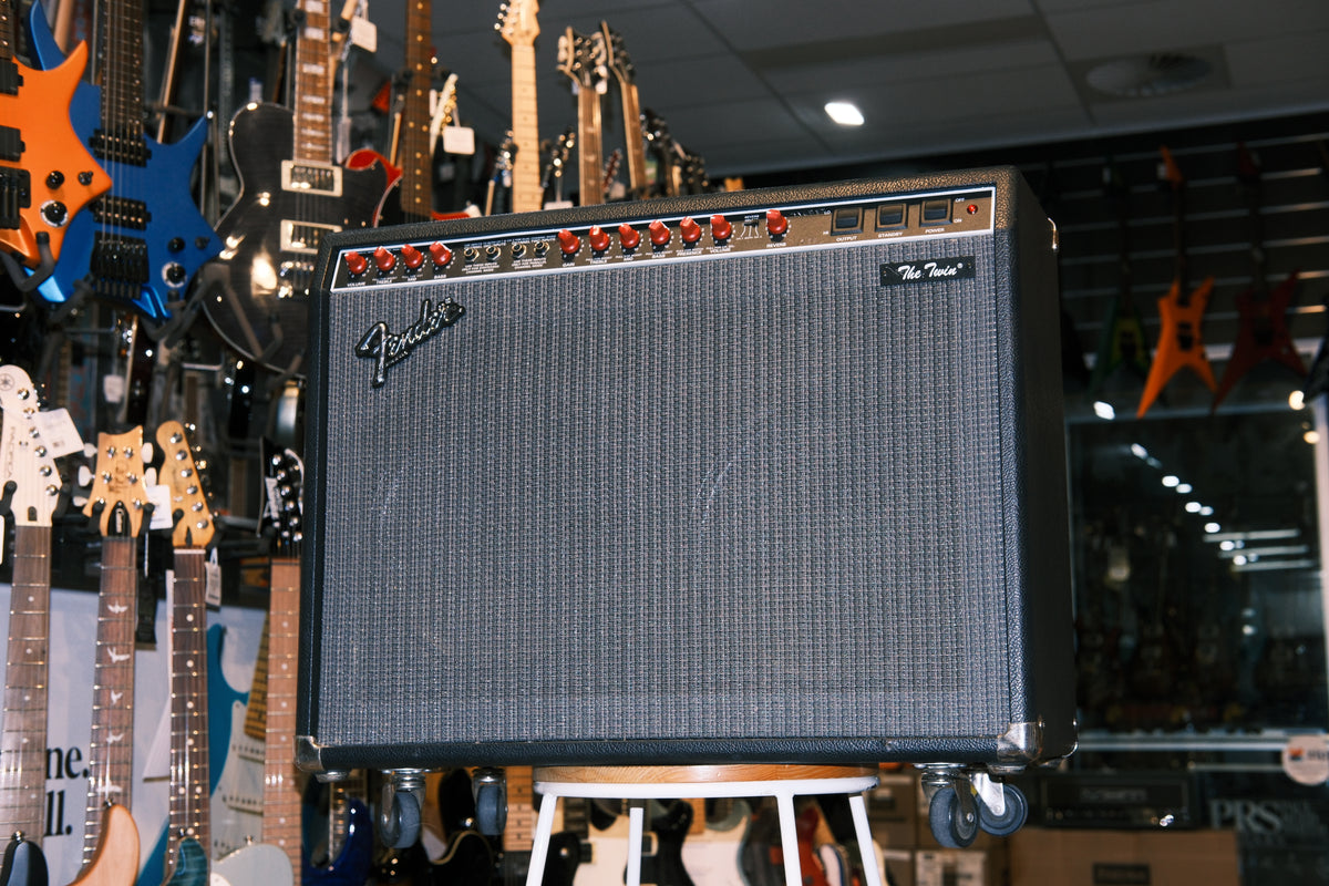 Fender "The Twin" 100w 6L6 2x12" Guitar Combo w/Cover - Pre-Owned