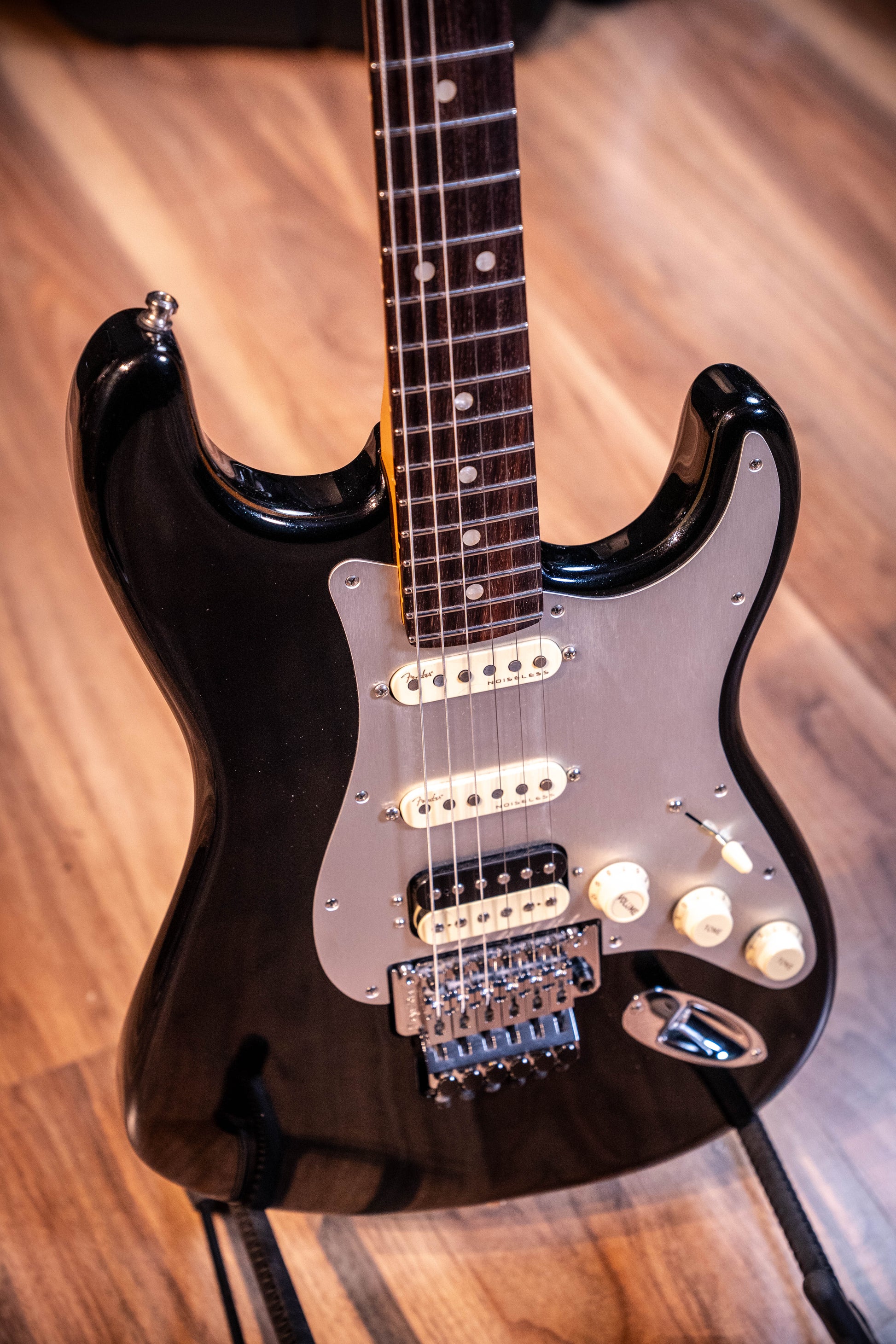 Fender Ultra Luxe Stratocaster HSS FR w/Case - Mystic Black RW - Pre-Owned