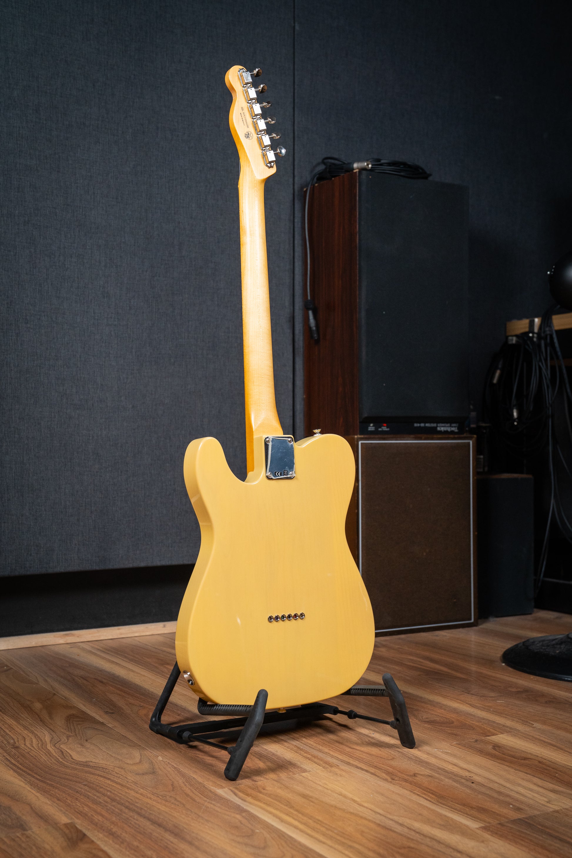 Fender 2021 MIM Noventa Telecaster w/Fender Case - Pre-Owned (Mint)