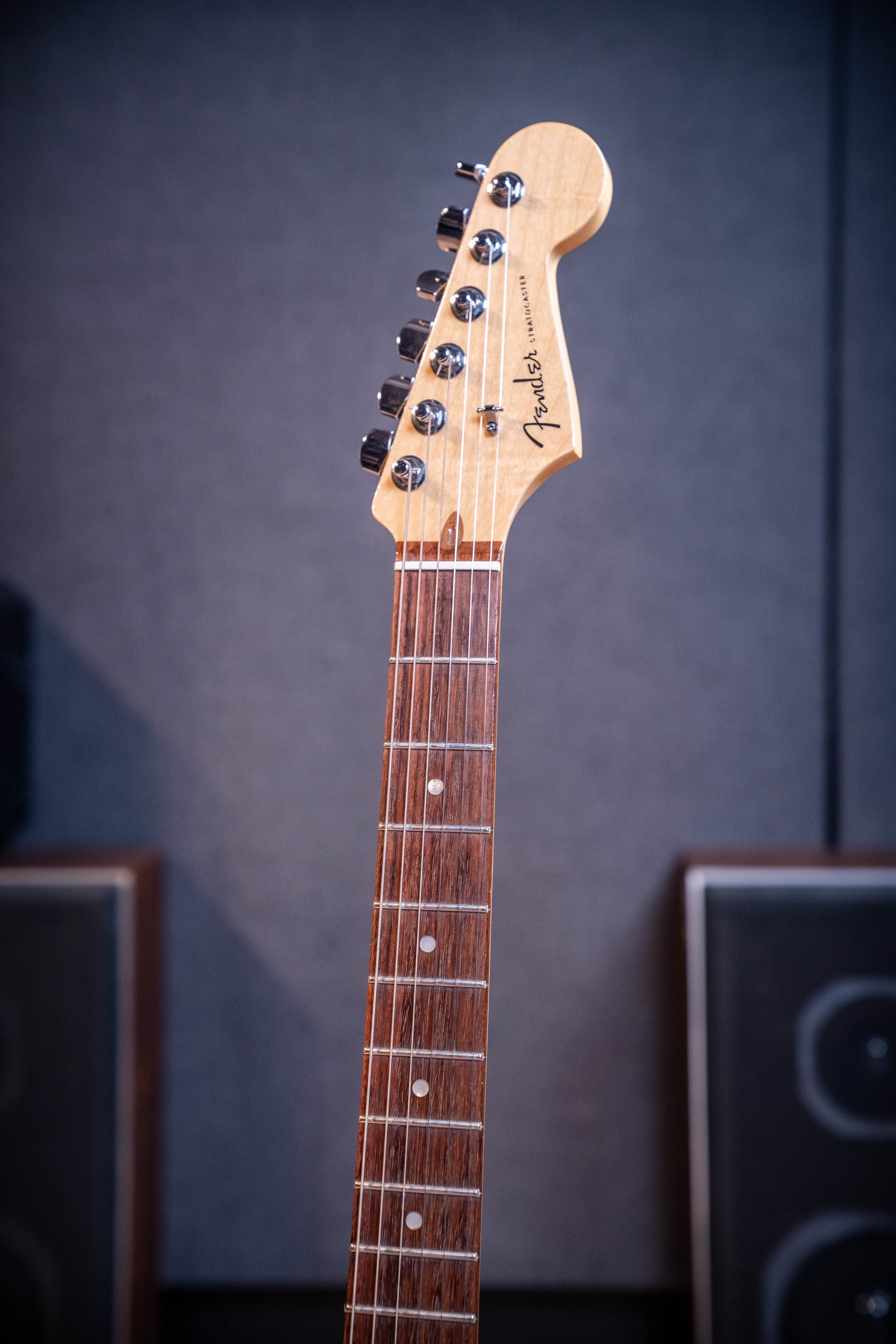 Fender American Deluxe Ash Stratocaster - Wine Transparent - Pre-Owned