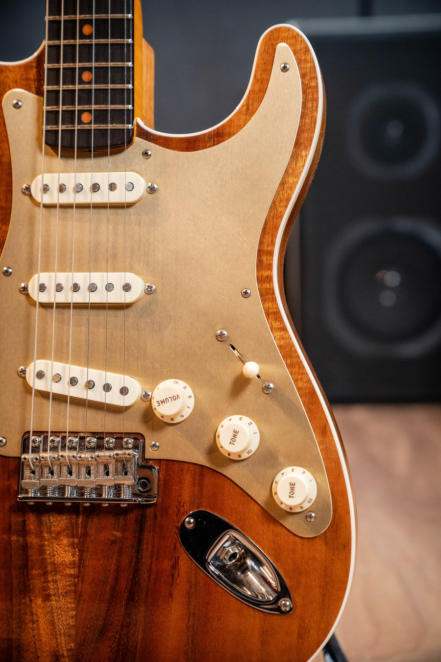Fender Custom Shop Artisan Koa Thinline Stratocaster - Pre-Owned