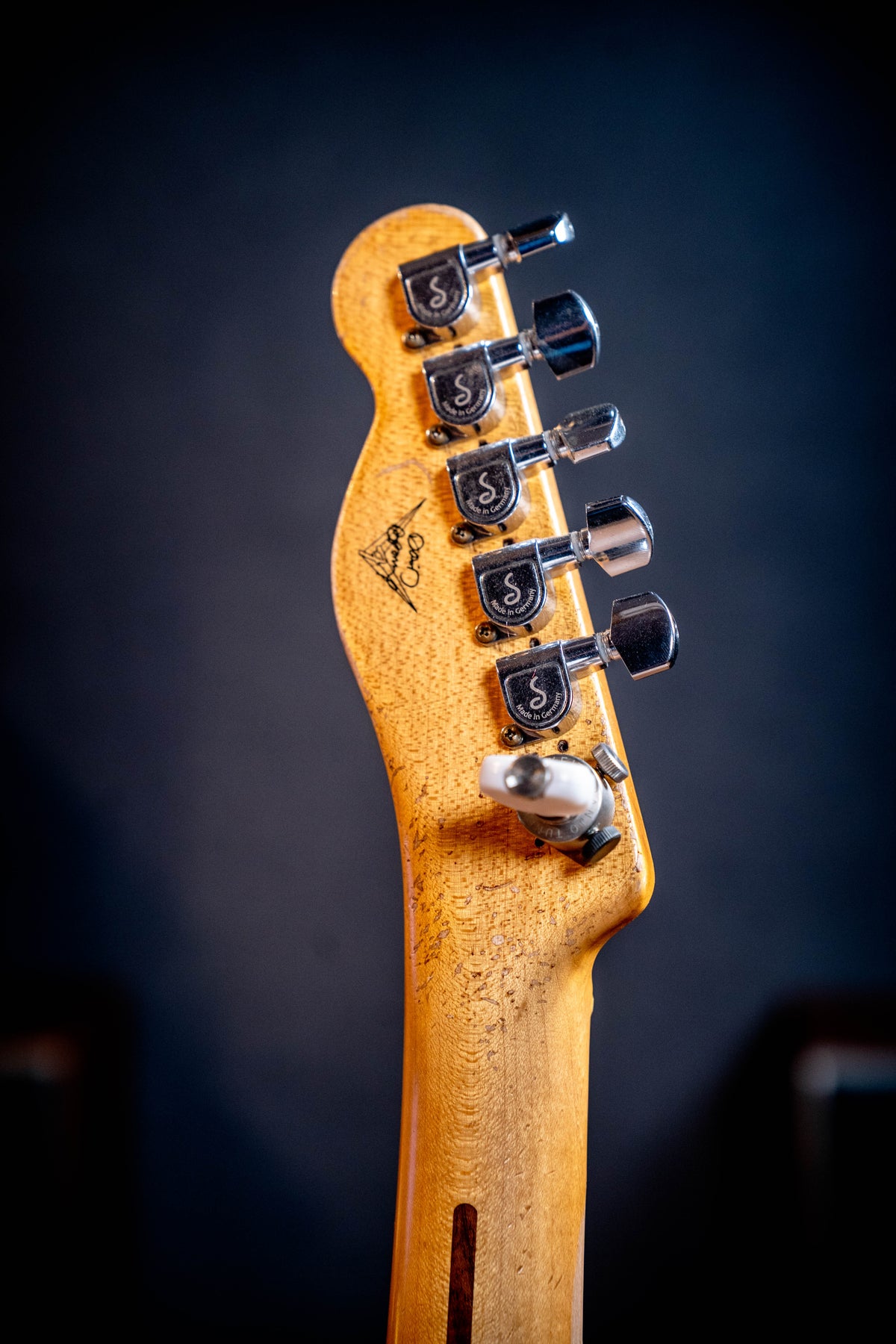 Fender Custom Shop Masterbuilt Waylon Jennings BTB 54' Telecaster Relic - Black and White Tooled Leather over Butterscotch Blonde