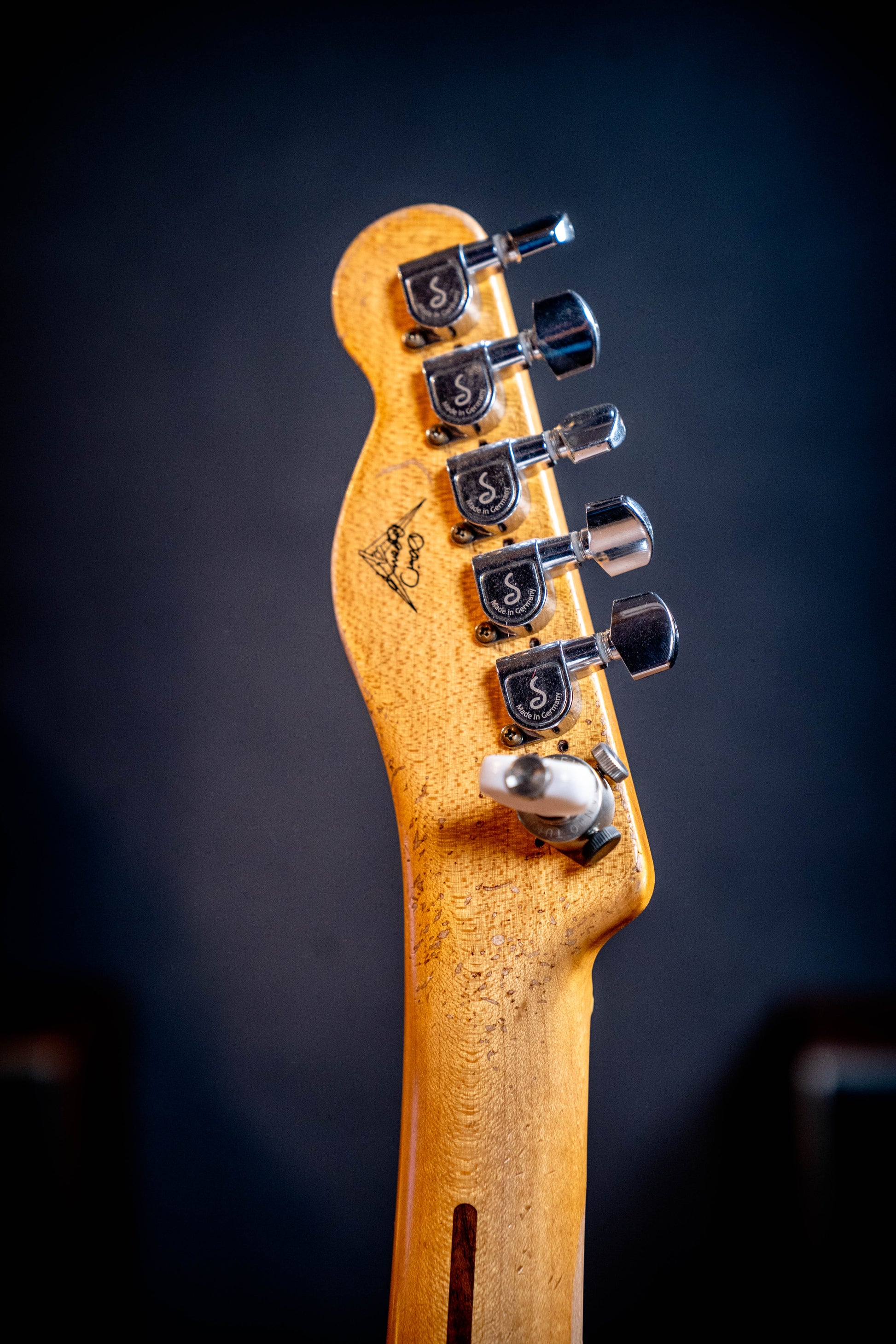 Fender Custom Shop Masterbuilt Waylon Jennings BTB 54' Telecaster Relic - Black and White Tooled Leather over Butterscotch Blonde