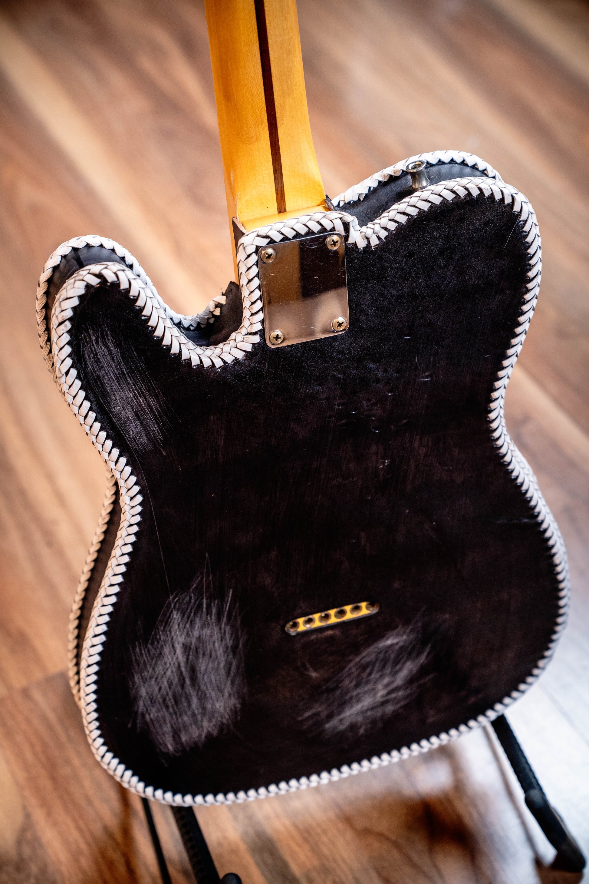 Fender Custom Shop Masterbuilt Waylon Jennings BTB 54' Telecaster Relic - Black and White Tooled Leather over Butterscotch Blonde