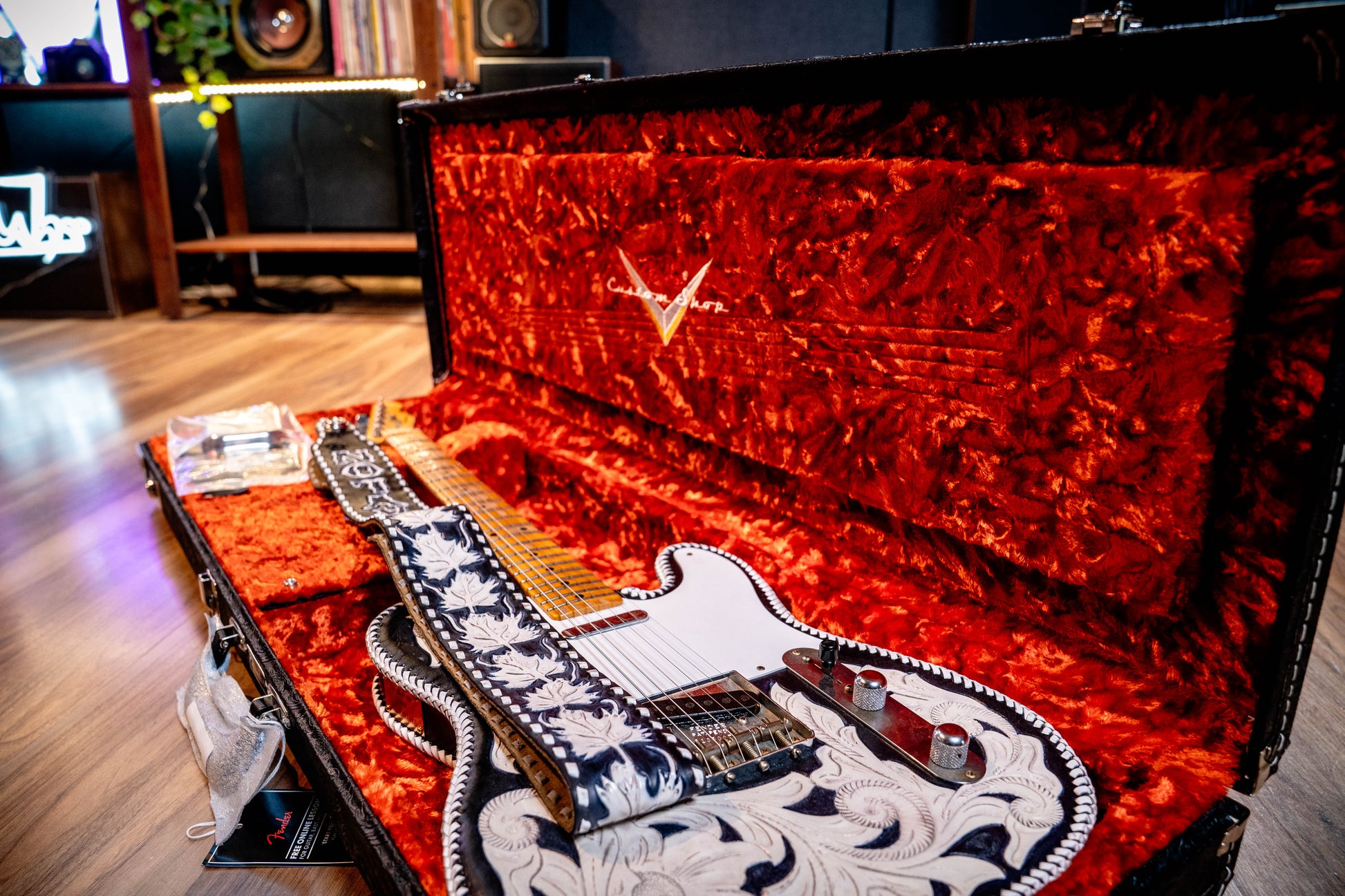 Fender Custom Shop Masterbuilt Waylon Jennings BTB 54' Telecaster Relic - Black and White Tooled Leather over Butterscotch Blonde