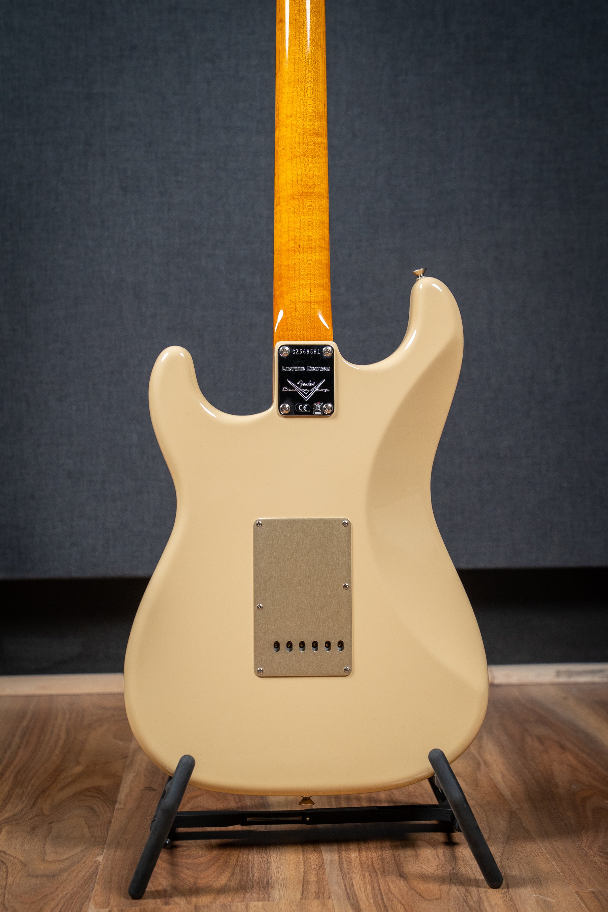 Fender Limited Stratocaster Special - Desert Sand - Pre-Owned