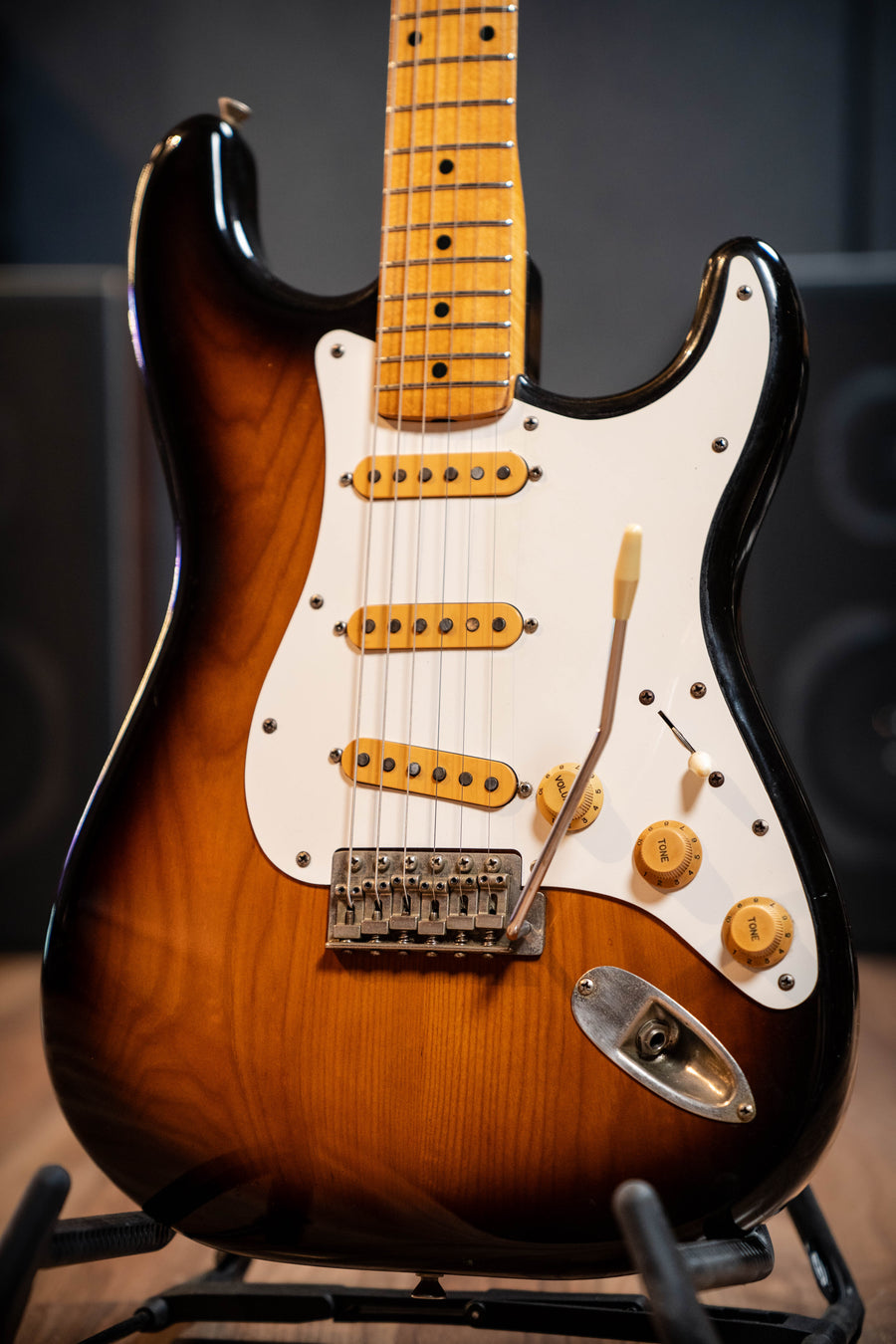 Fernandes FST60 Stone Logo Strat w/Gigbag - Sunburst - Pre-Owned