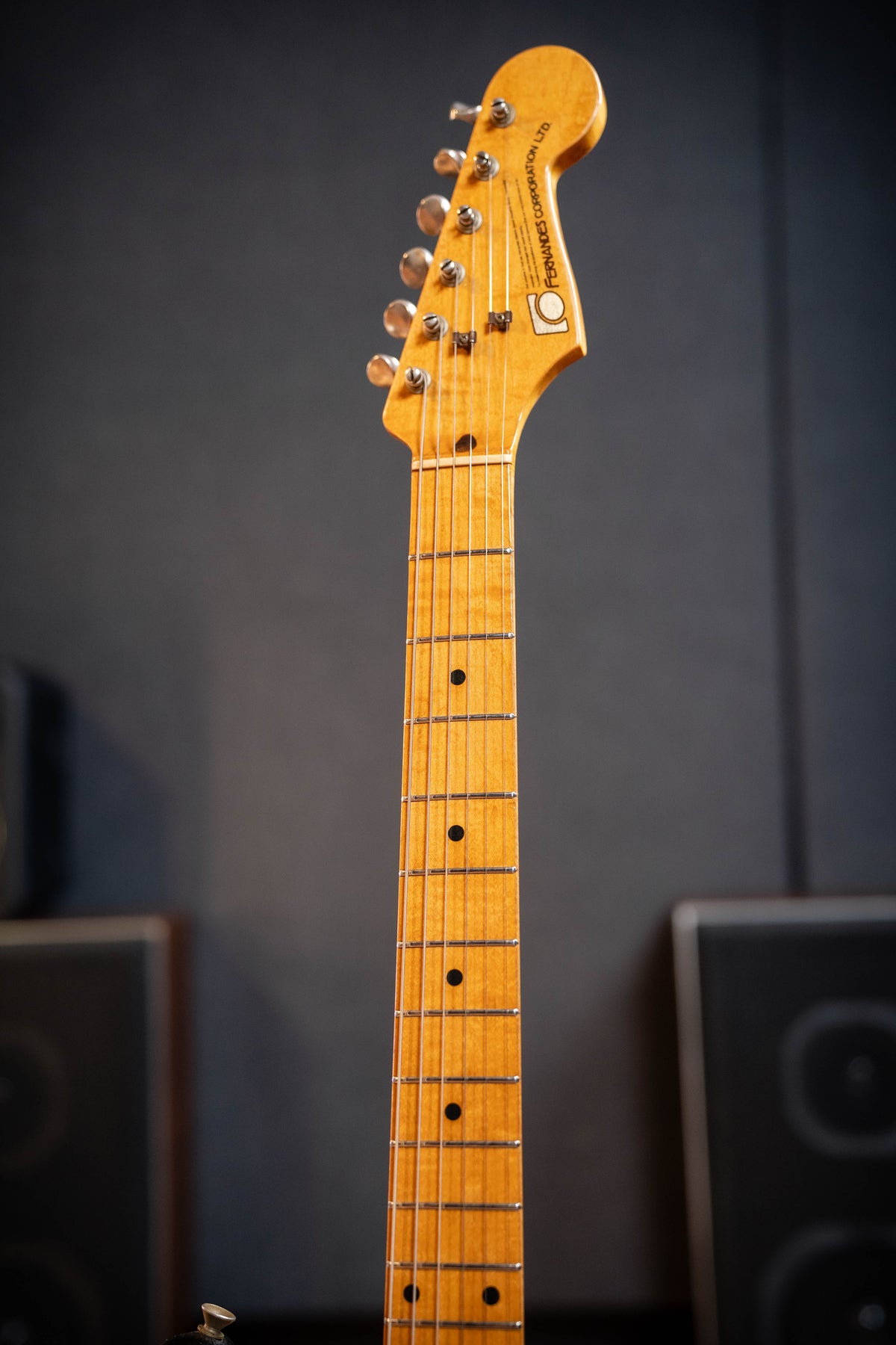 Fernandes FST60 Stone Logo Strat w/Gigbag - Sunburst - Pre-Owned