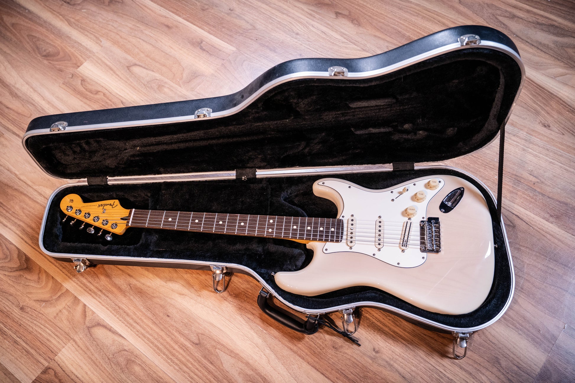 Fender Player II Stratocaster - Chambered Ash / White Blonde - Upgraded Pickups + Case - Pre-Owned (Mint)
