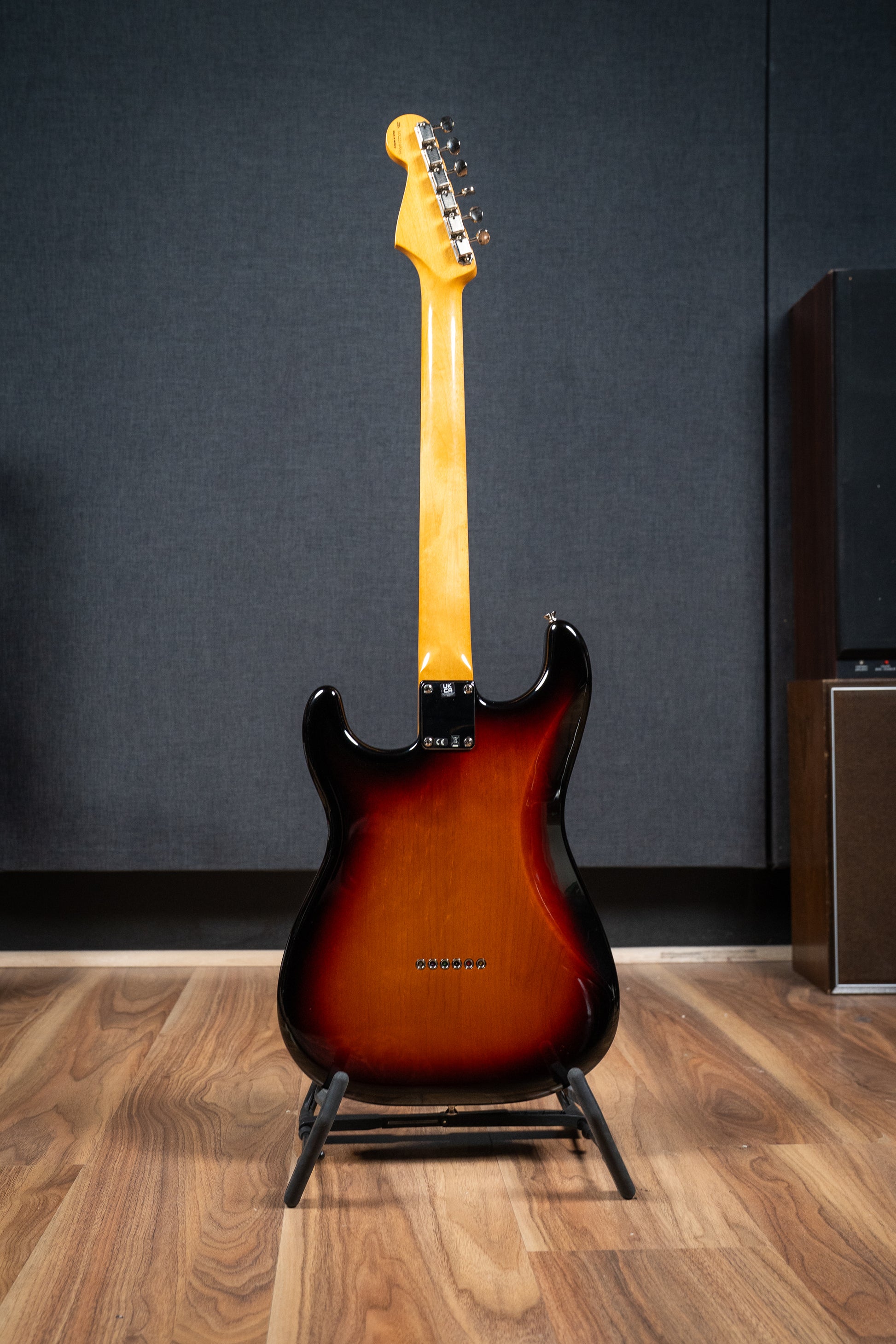 Fender Robert Cray Signature HT Stratocaster w/Gigbag - Sunburst - Pre-Owned