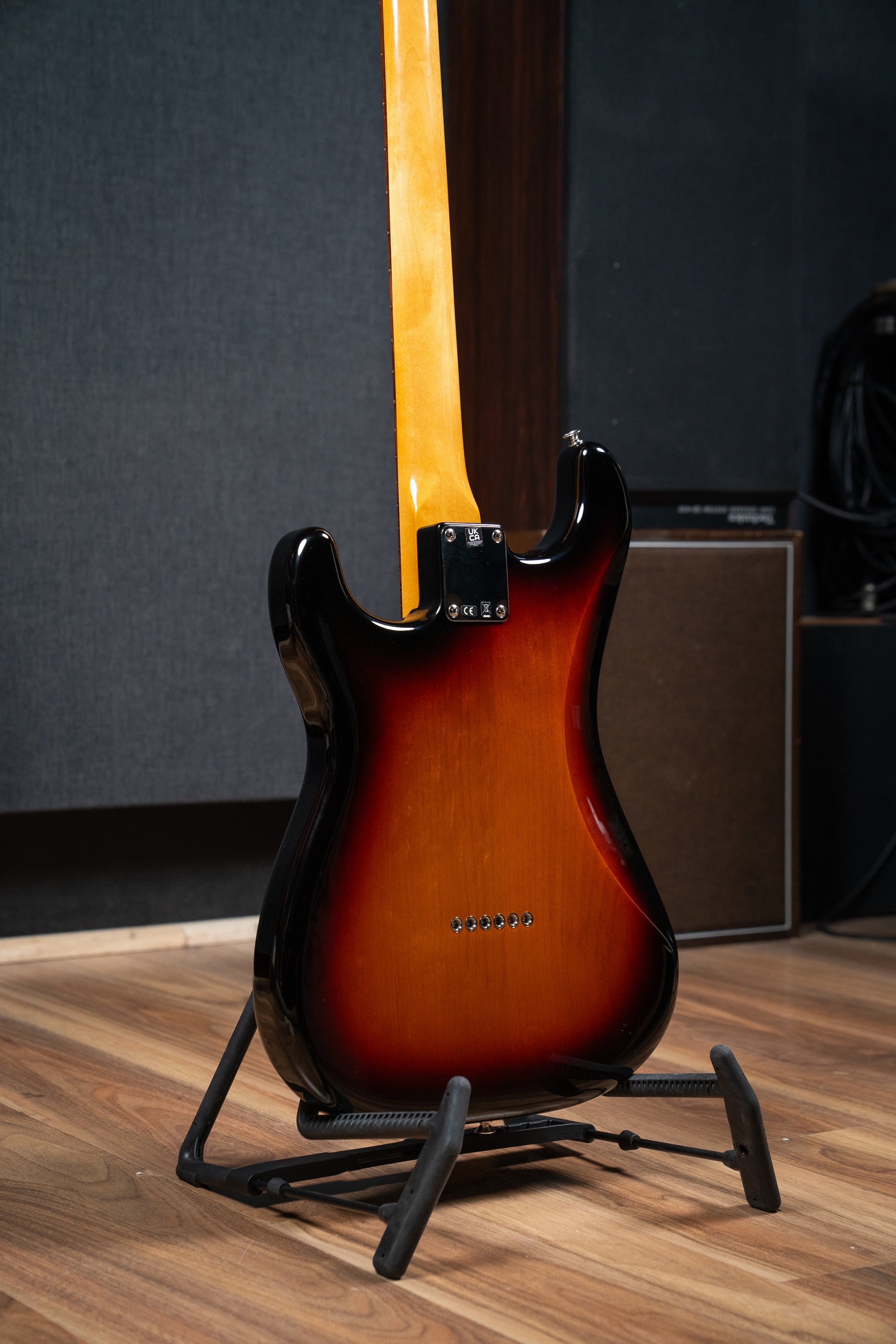 Fender Robert Cray Signature HT Stratocaster w/Gigbag - Sunburst - Pre-Owned