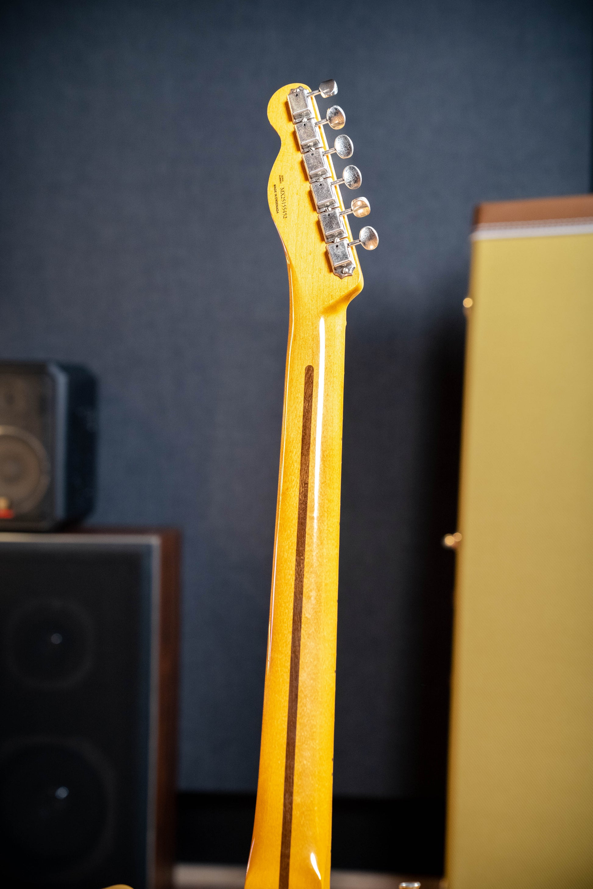 Fender Vintera II Limited Edition Road Worn '50s Telecaster - Butterscotch Blonde