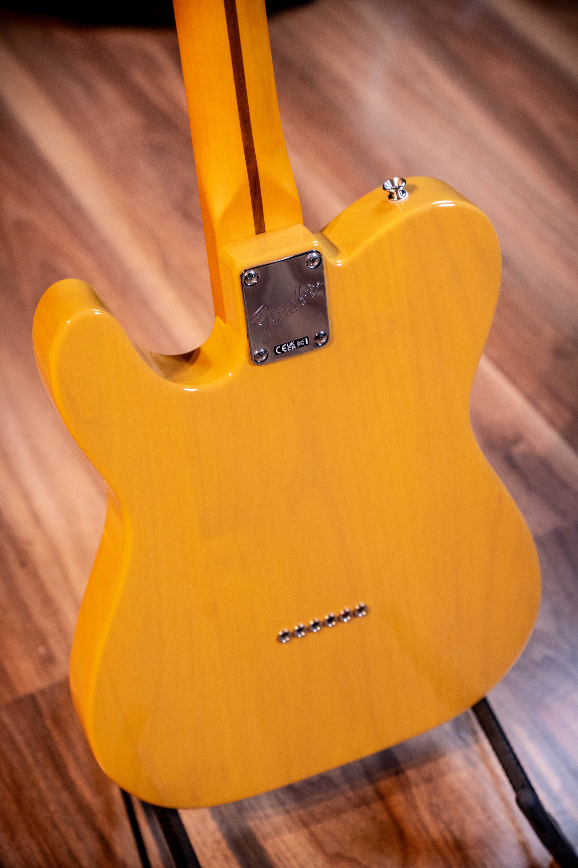 Fender American Professional Classic Telecaster w/Gigbag - Butterscotch Blonde - Pre-Owned
