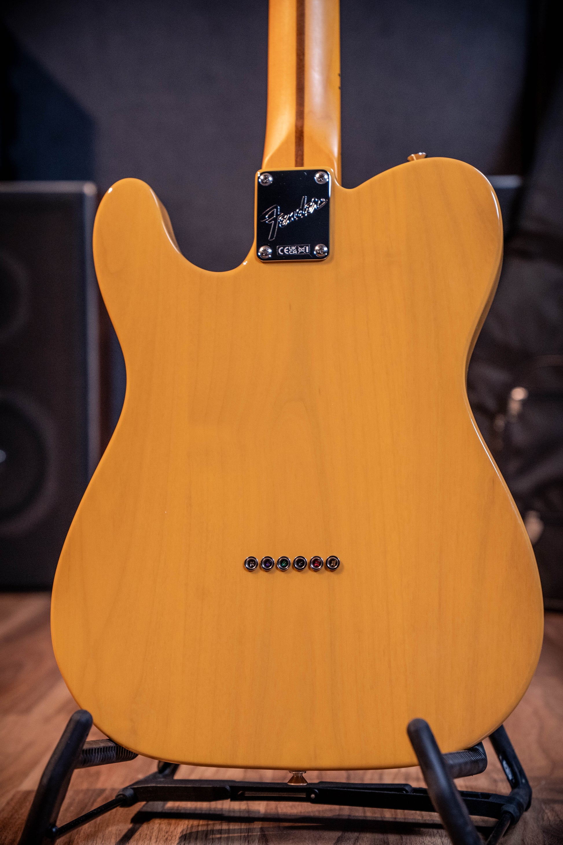 Fender American Professional Classic Telecaster w/Gigbag - Butterscotch Blonde - Pre-Owned