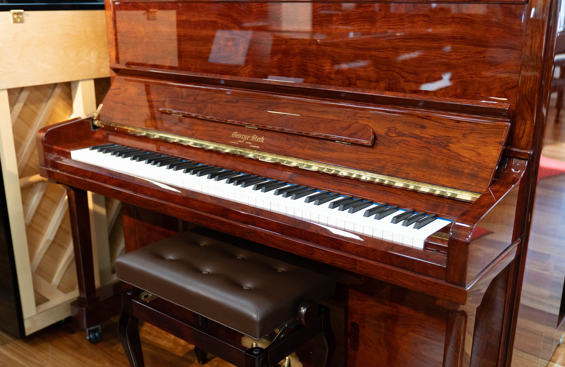 George Steck US-32HD 131cm Upright Piano w/Bench - Mahogany Polish - Pre-Owned