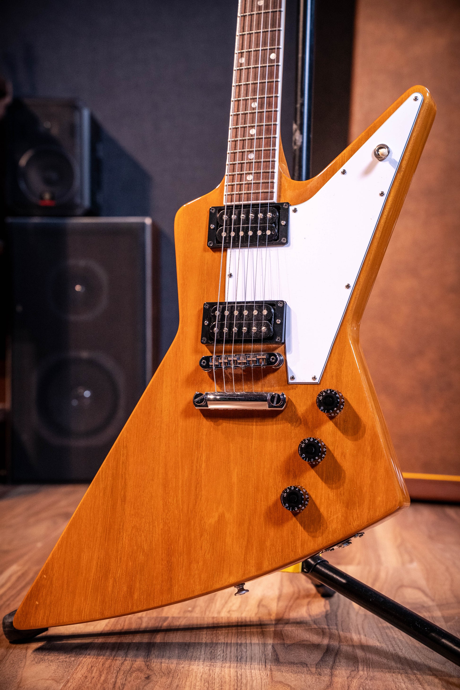 Gibson 70's Explorer w/Case - Antique Natural - Pre-Owned (#213140139)