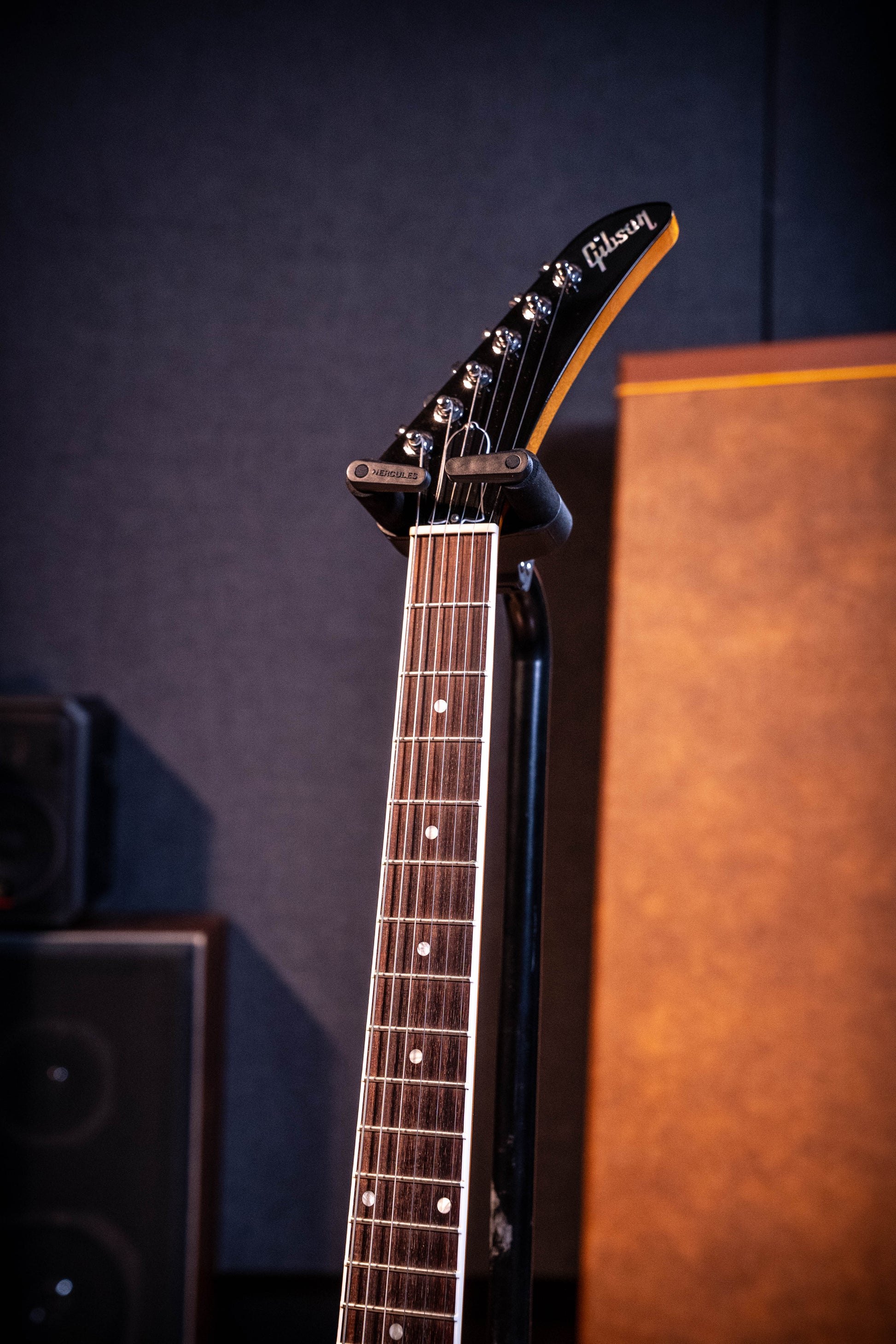 Gibson 70's Explorer w/Case - Antique Natural - Pre-Owned (#213140139)