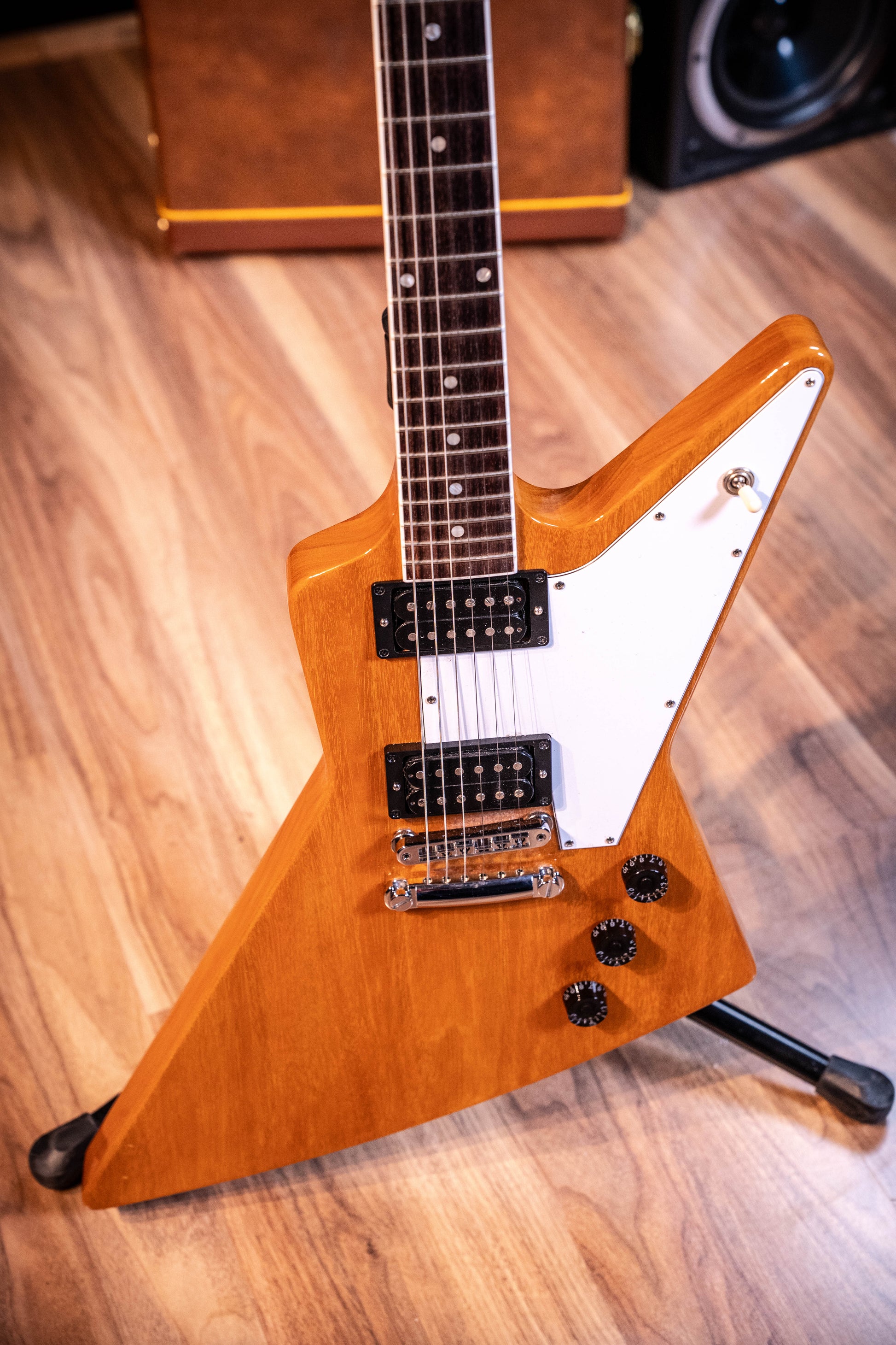 Gibson 70's Explorer w/Case - Antique Natural - Pre-Owned (#213140139)