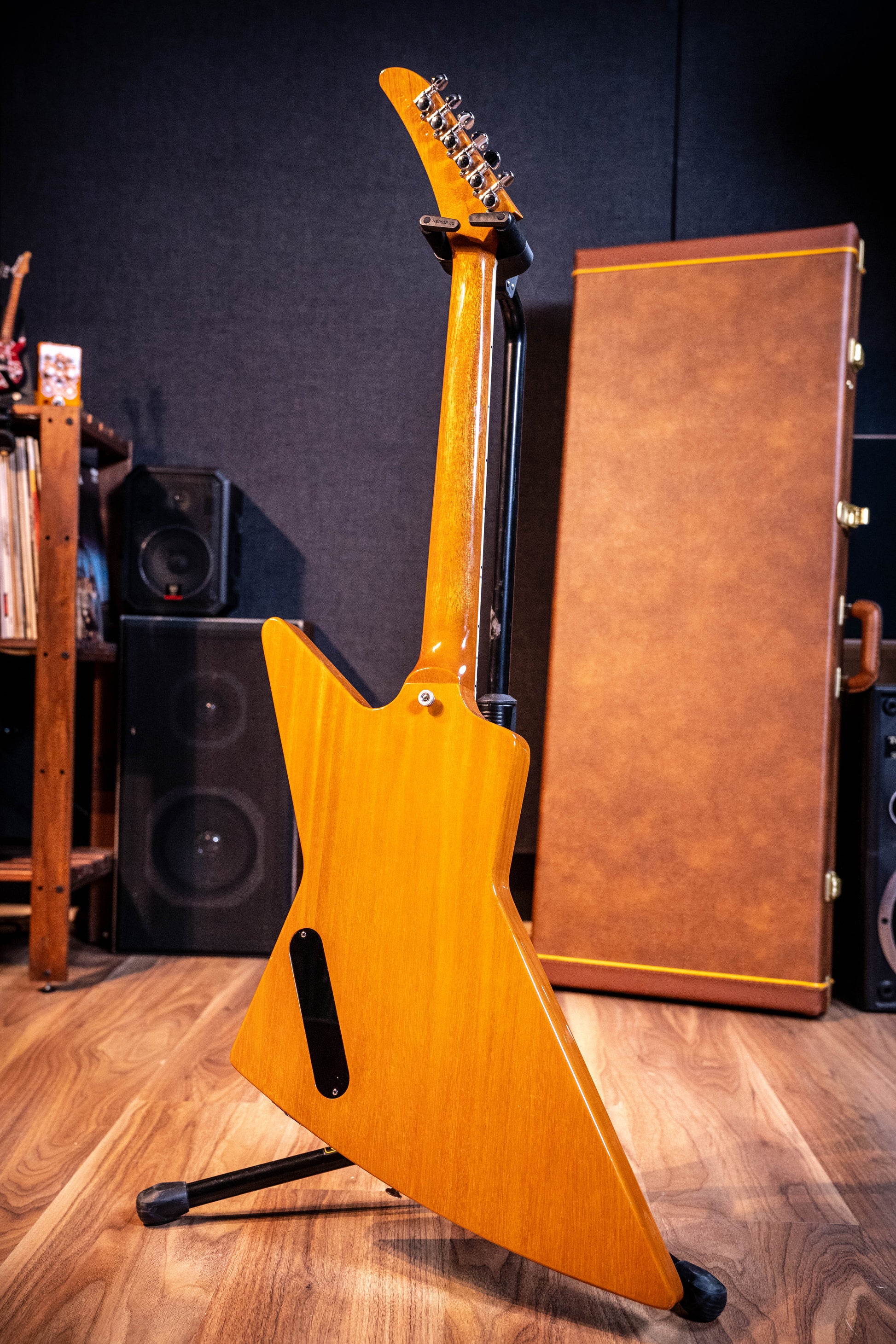 Gibson 70's Explorer w/Case - Antique Natural - Pre-Owned (#213140139)
