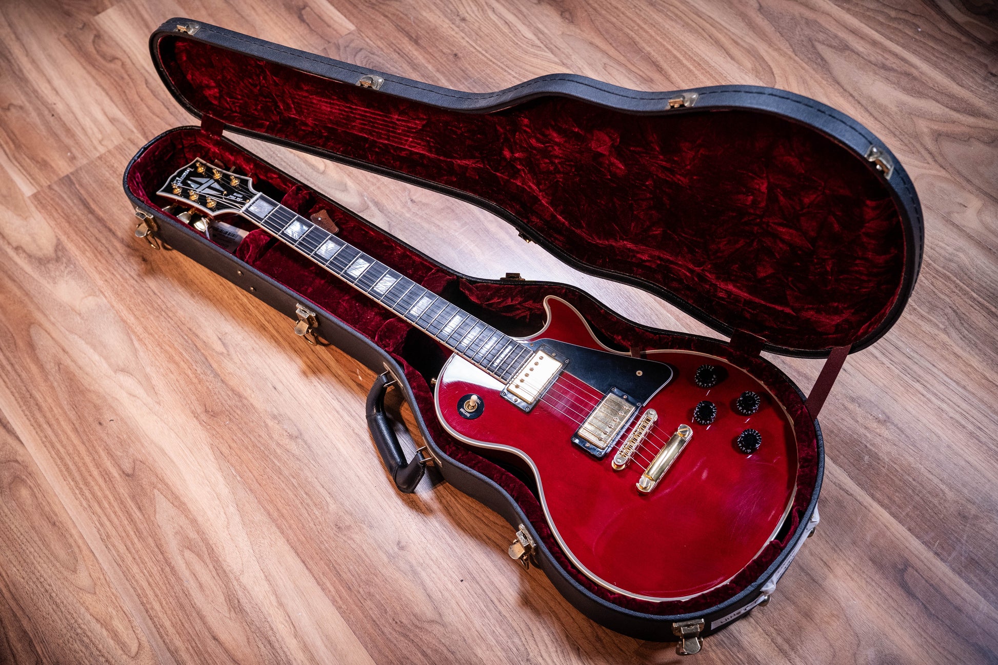 Gibson 2008 Les Paul Custom w/Case - Wine Red - Pre-Owned