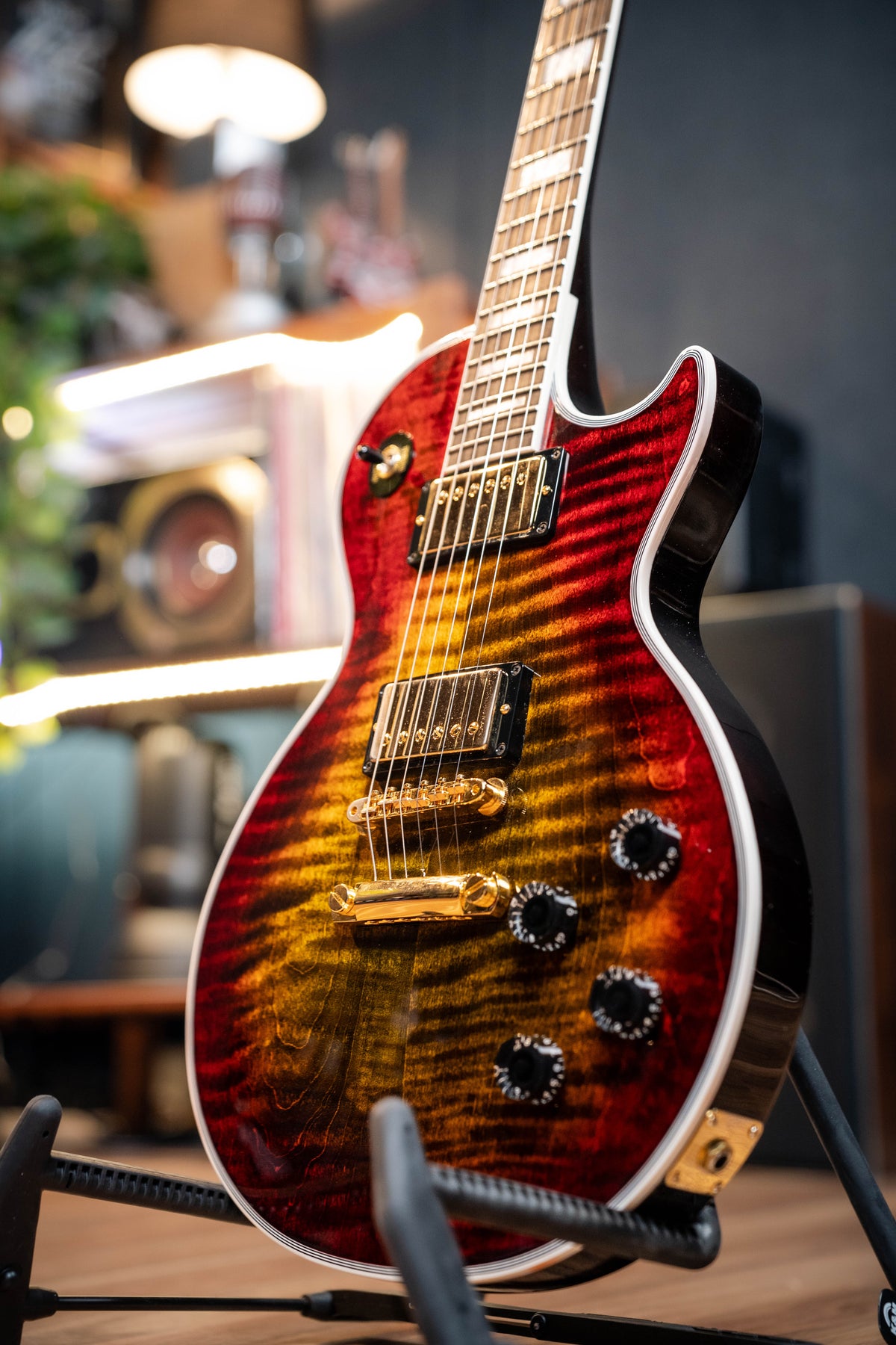 Gibson 2025 Les Paul Axcess Custom - Bengal Burst / Figured Top - Pre-Owned