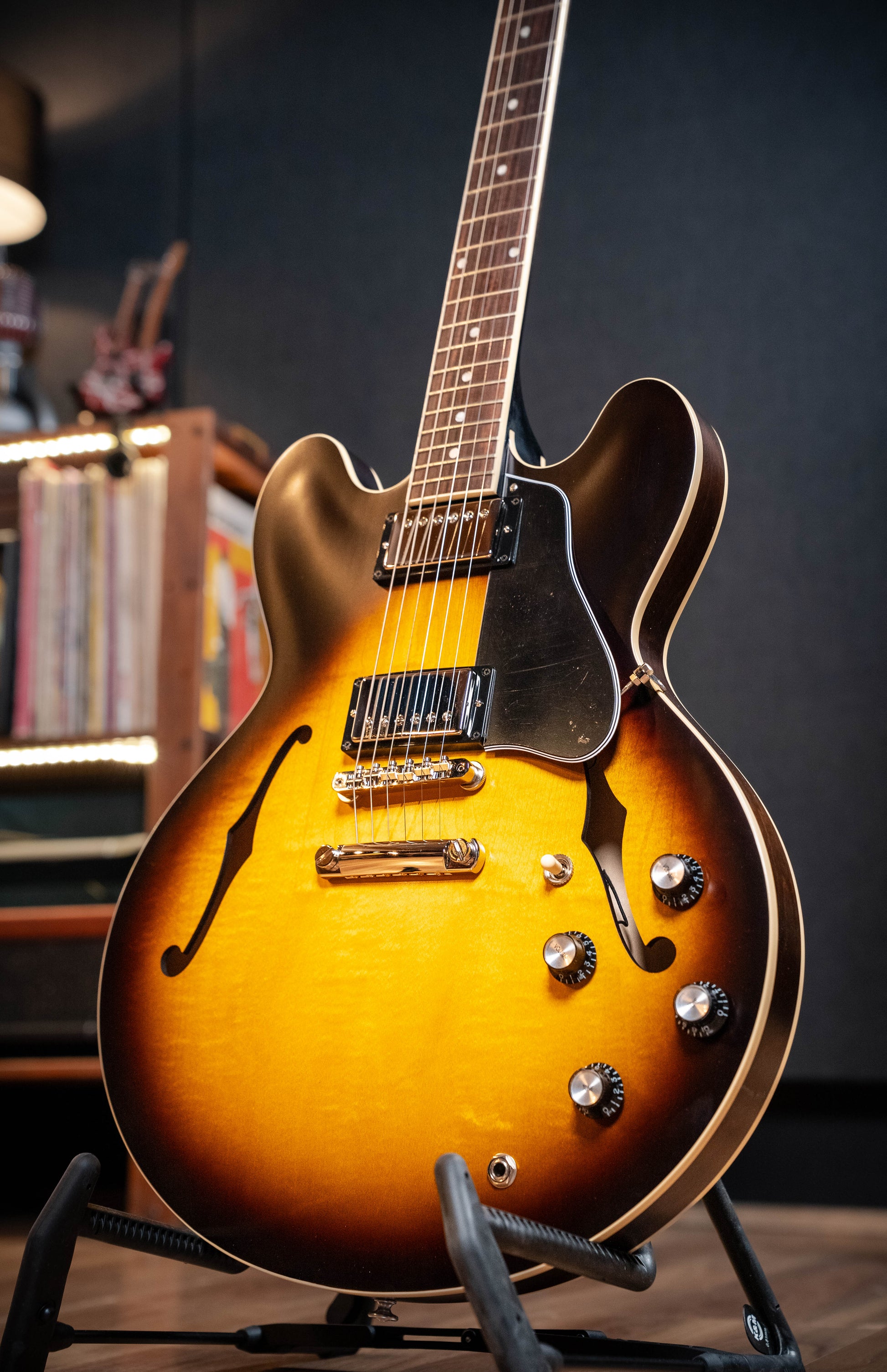 Gibson ES-335 Satin w/Case - Vintage Burst - Pre-Owned