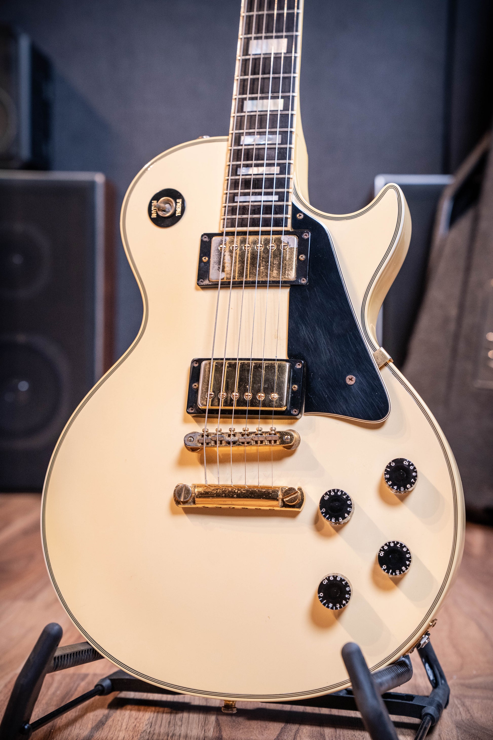 Gibson '87 Les Paul Custom w/Chainsaw Case - Classic White - Pre-Owned