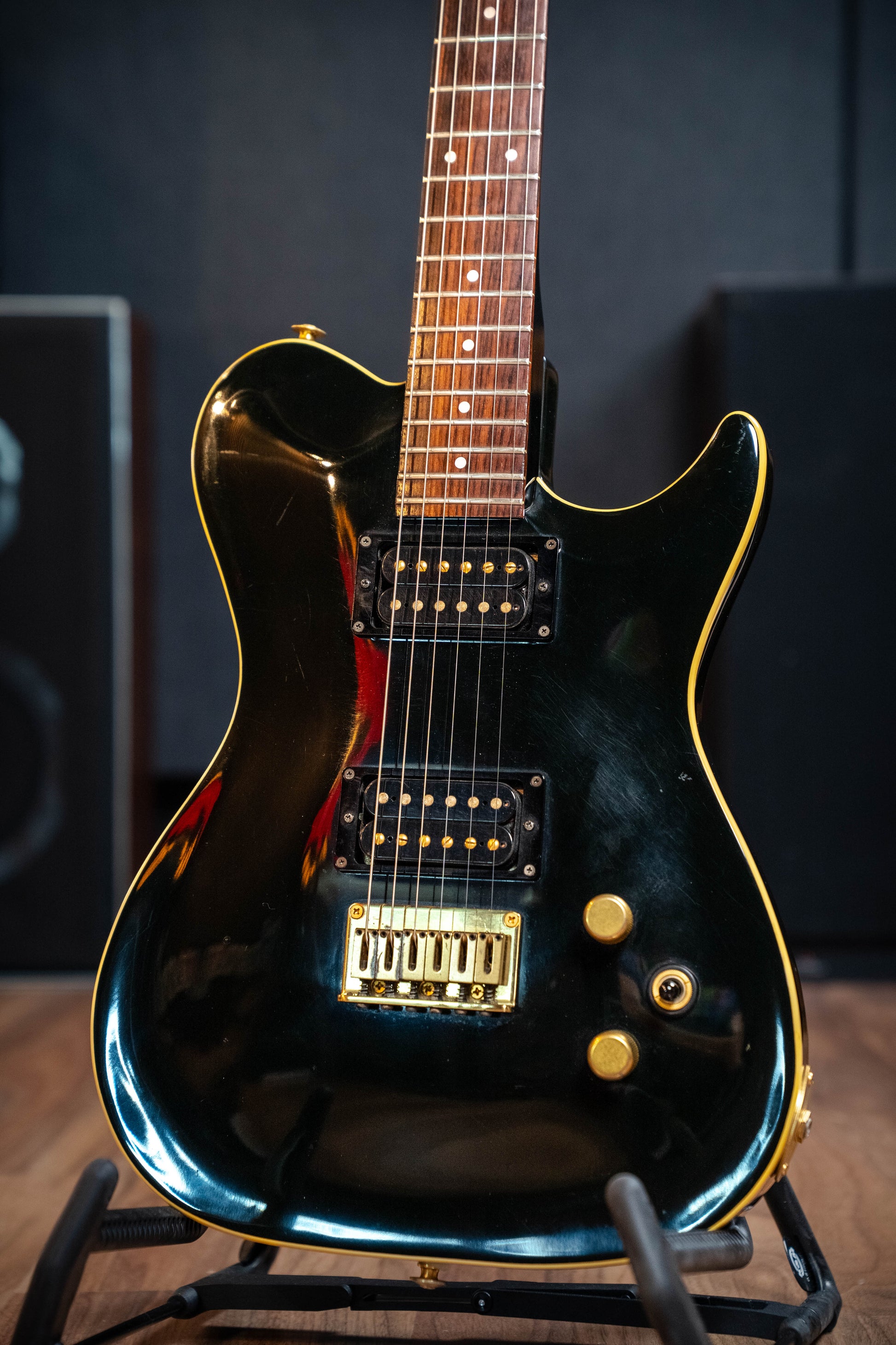Greco TRH60 Electric Guitar w/Case - Black - Pre-Owned