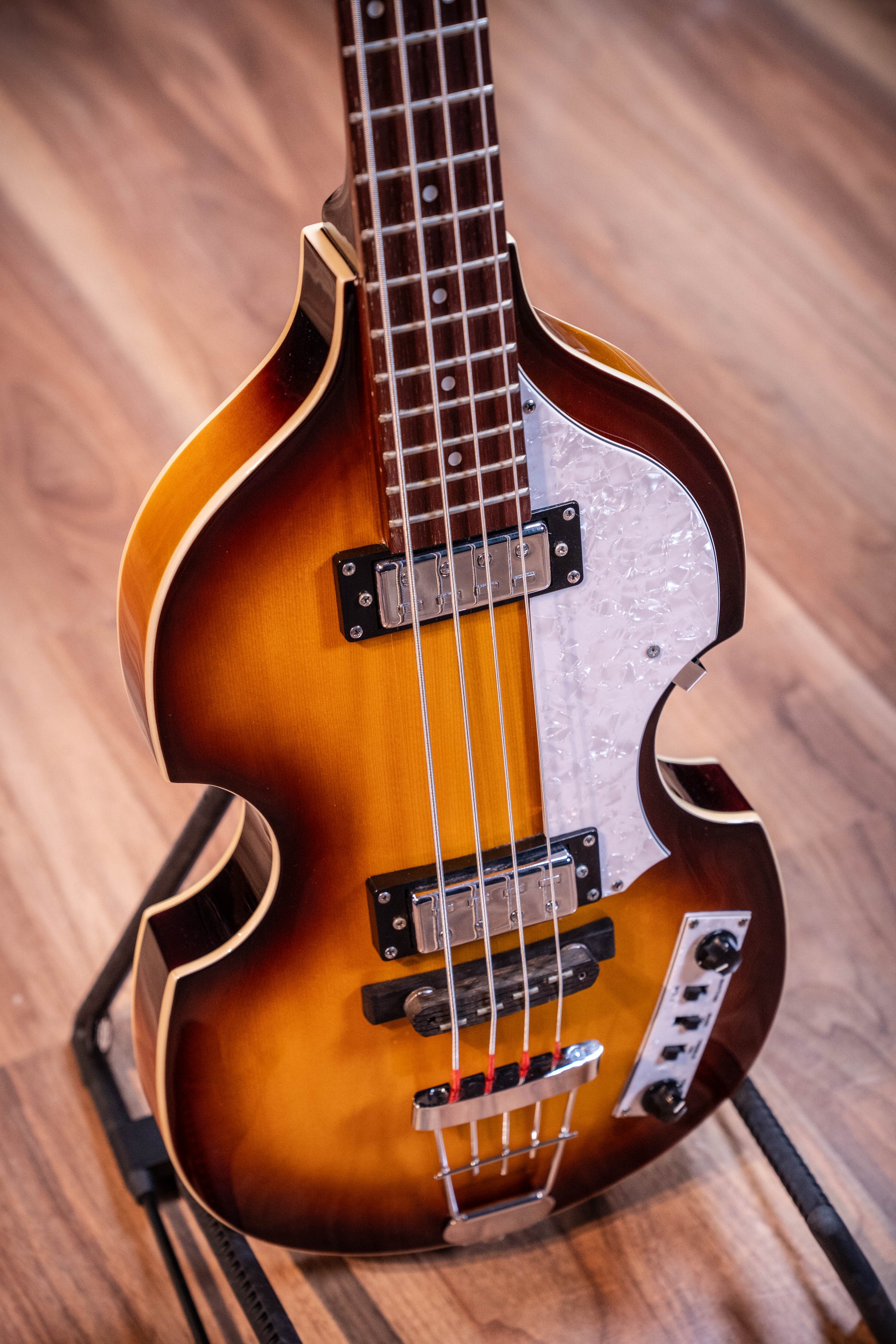 Hofner Ignition Series Beatle Bass w/Case - Pre-Owned